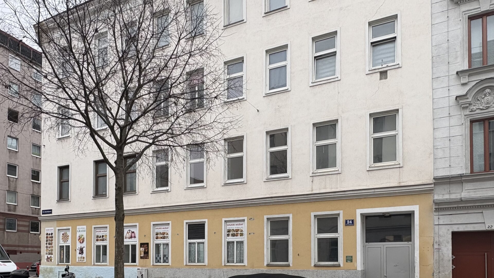 Terrasse! Helle, sonnige 3-Zimmer-Dachgeschosswohnung zum Wohlfühlen - 4 Stationen zum Karlsplatz!