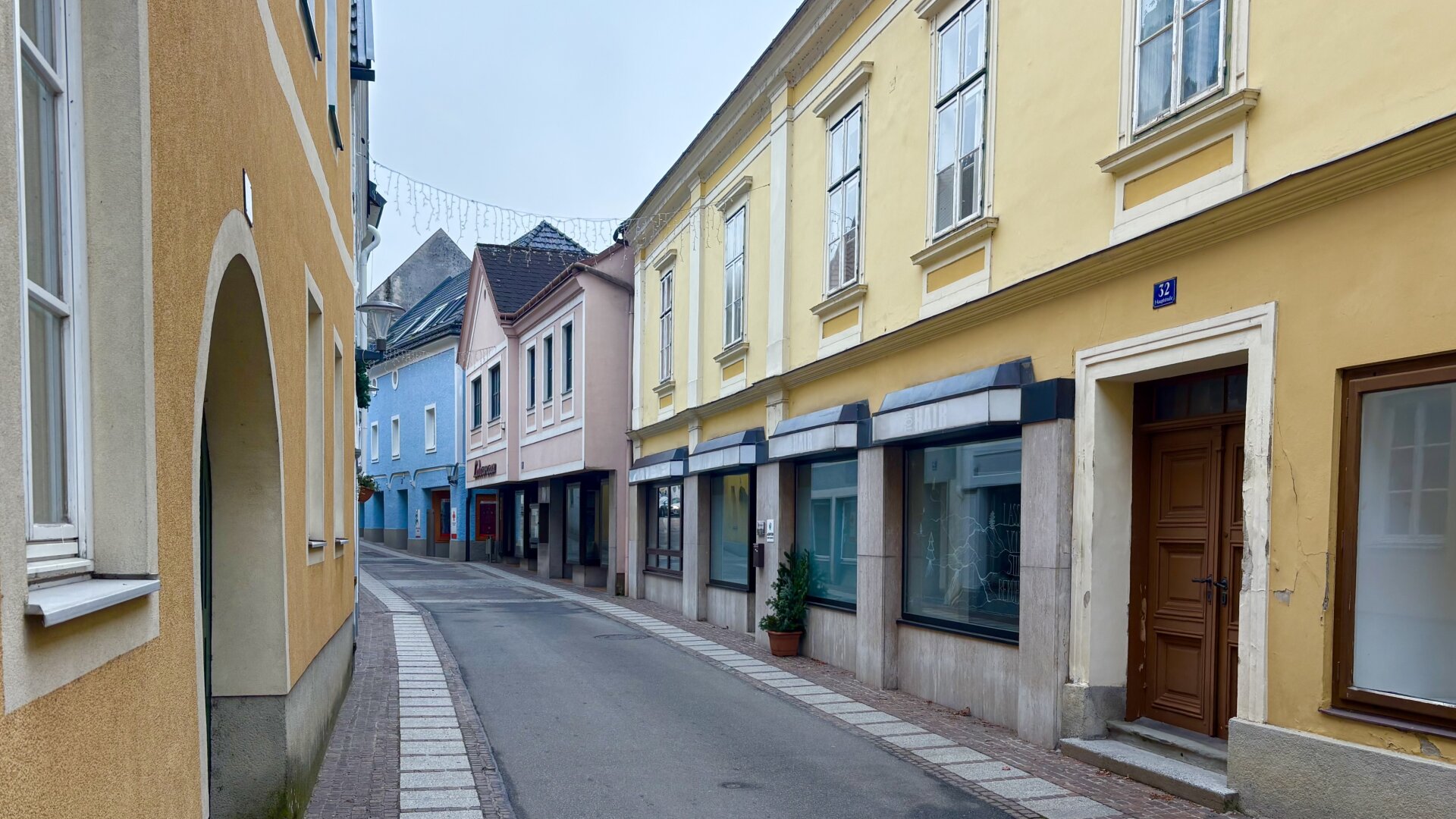 Investieren in die Zukunft – Mehrparteienhaus in toller Lage - mit großem Geschäftslokal!