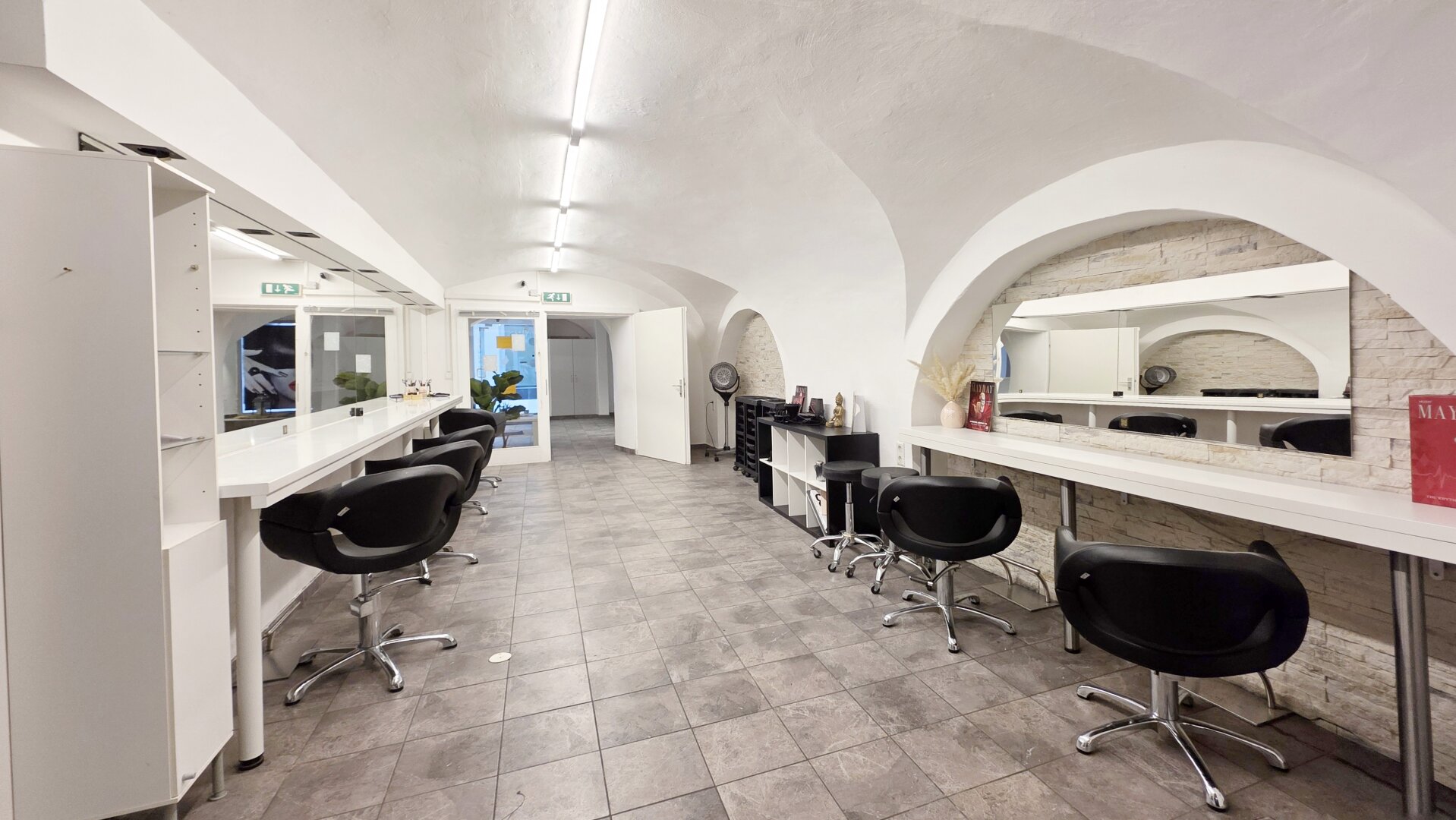 Friseurlokal Mitten in Krems