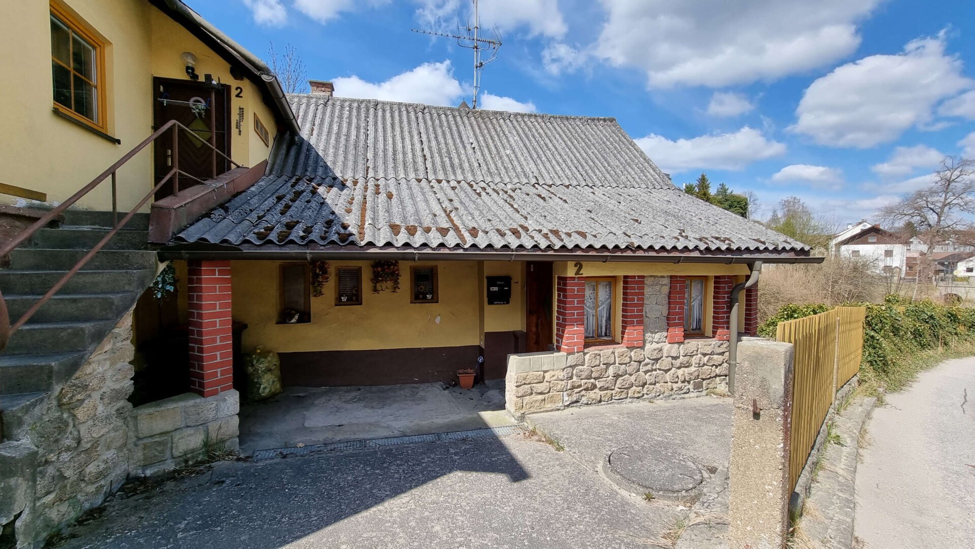 Kleines Haus - Burgblick!