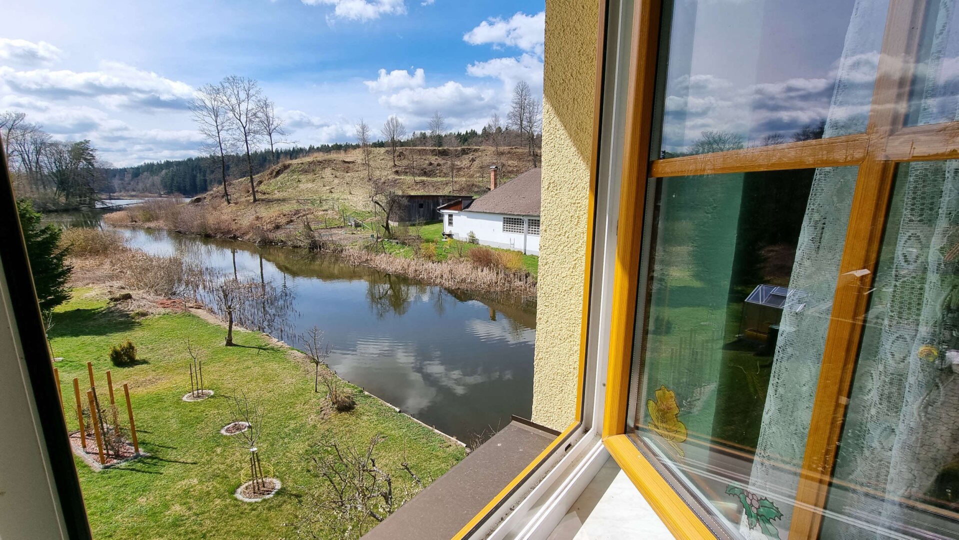Kleines Haus - Burgblick!