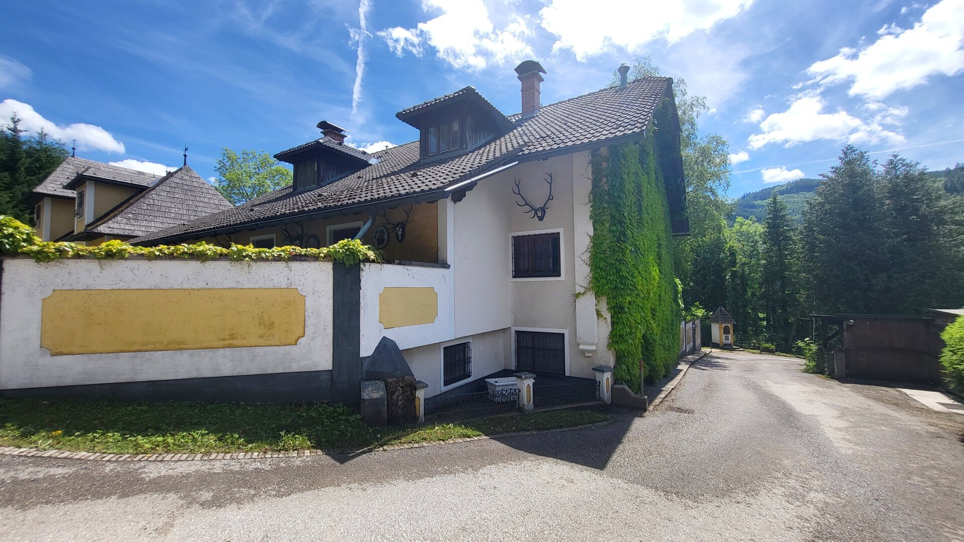 Ein Juwel im Mostviertel - Exklusives Herrenhaus in Toplage mit herrlichem Ausblick! Ybbstalradweg!