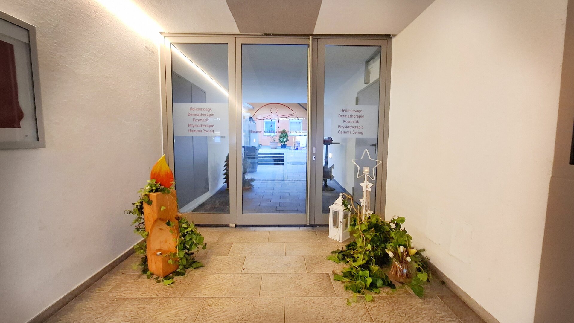 Geschäftsräumlichkeit mit Privatsphäre im Zentrum