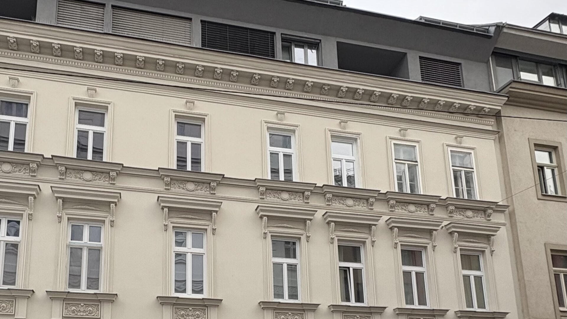 Lebensstil ist das, was jeder daraus macht… Toll renovierte 3-Zimmer-Wohnung, hochwertig & klassisch!
