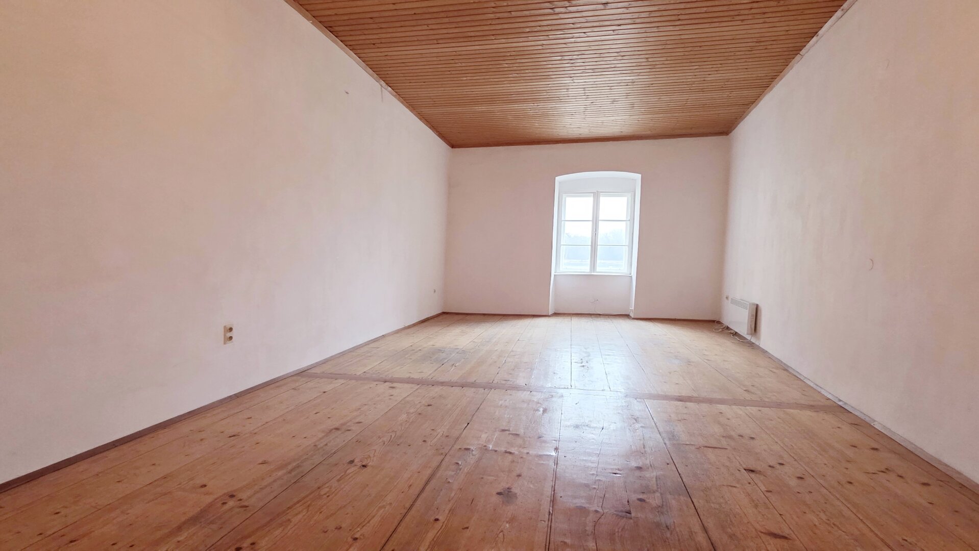 Einzigartige Wohnung in historischen Gemäuern Krems-Stein
