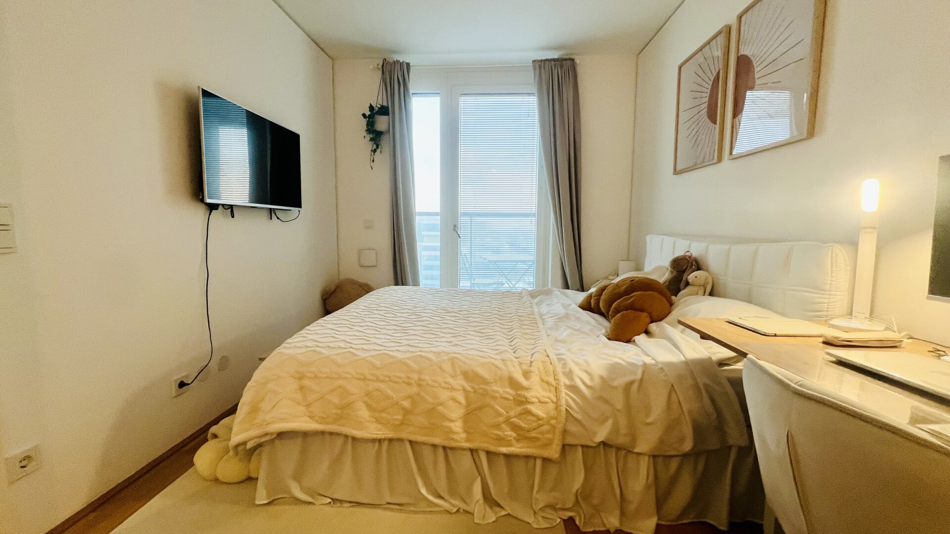 U2 vor der Tür - Marina Tower - Etage 10 - Donaublick - Sunset Balkon - Urban Lifestyle