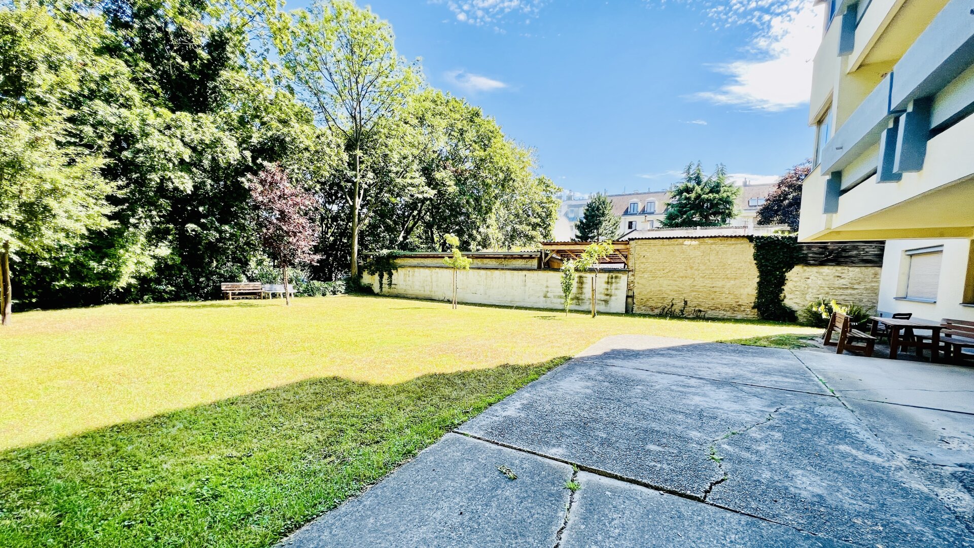 12 Minuten zur U6 - Alte Donau ums Eck - morgen Sonnen am Balkon & Loggia - Grünblick - Innenhof Ruhelage