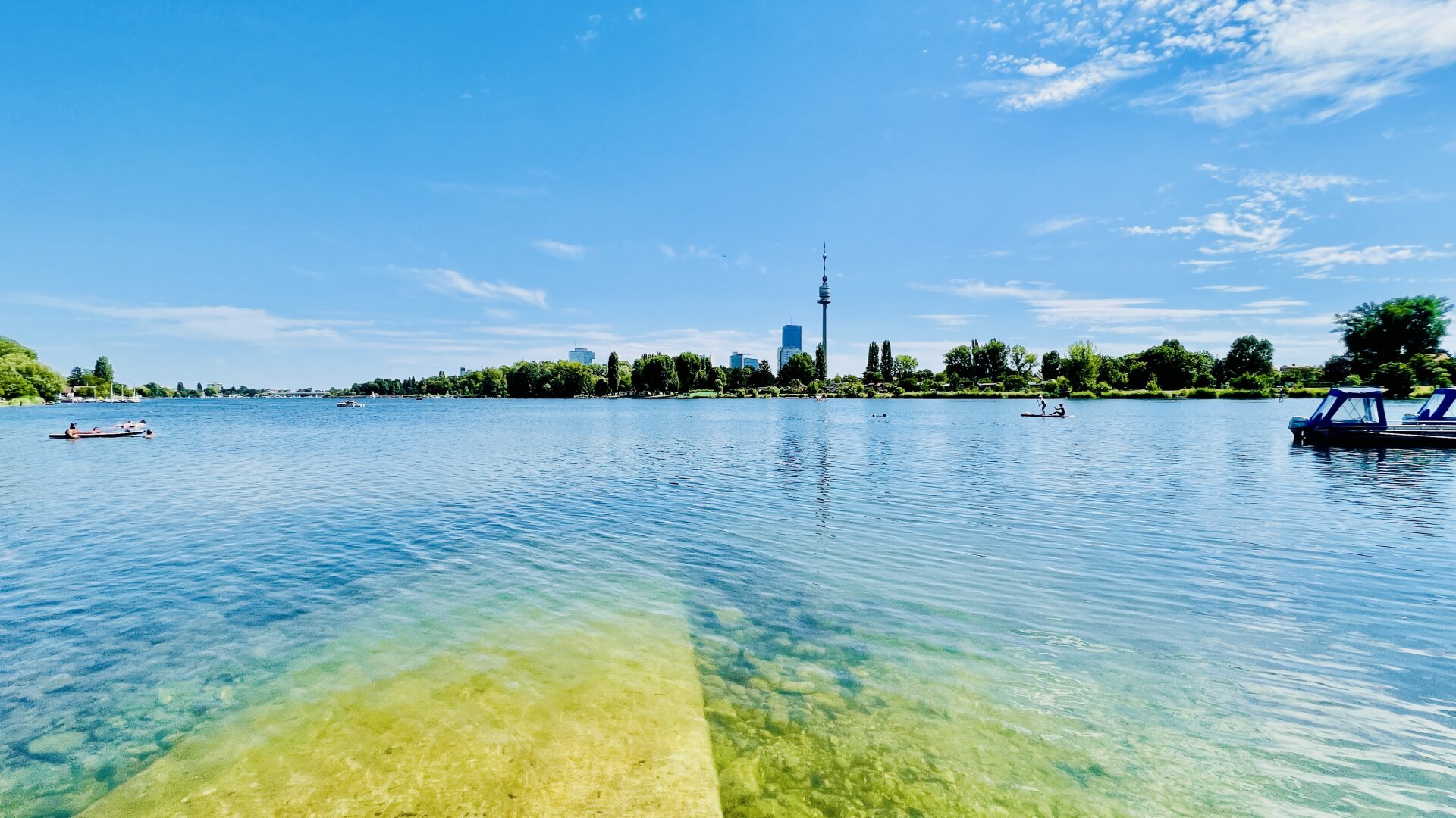 12 Minuten zur U6 - Alte Donau ums Eck - morgen Sonnen am Balkon & Loggia - Grünblick - Innenhof Ruhelage