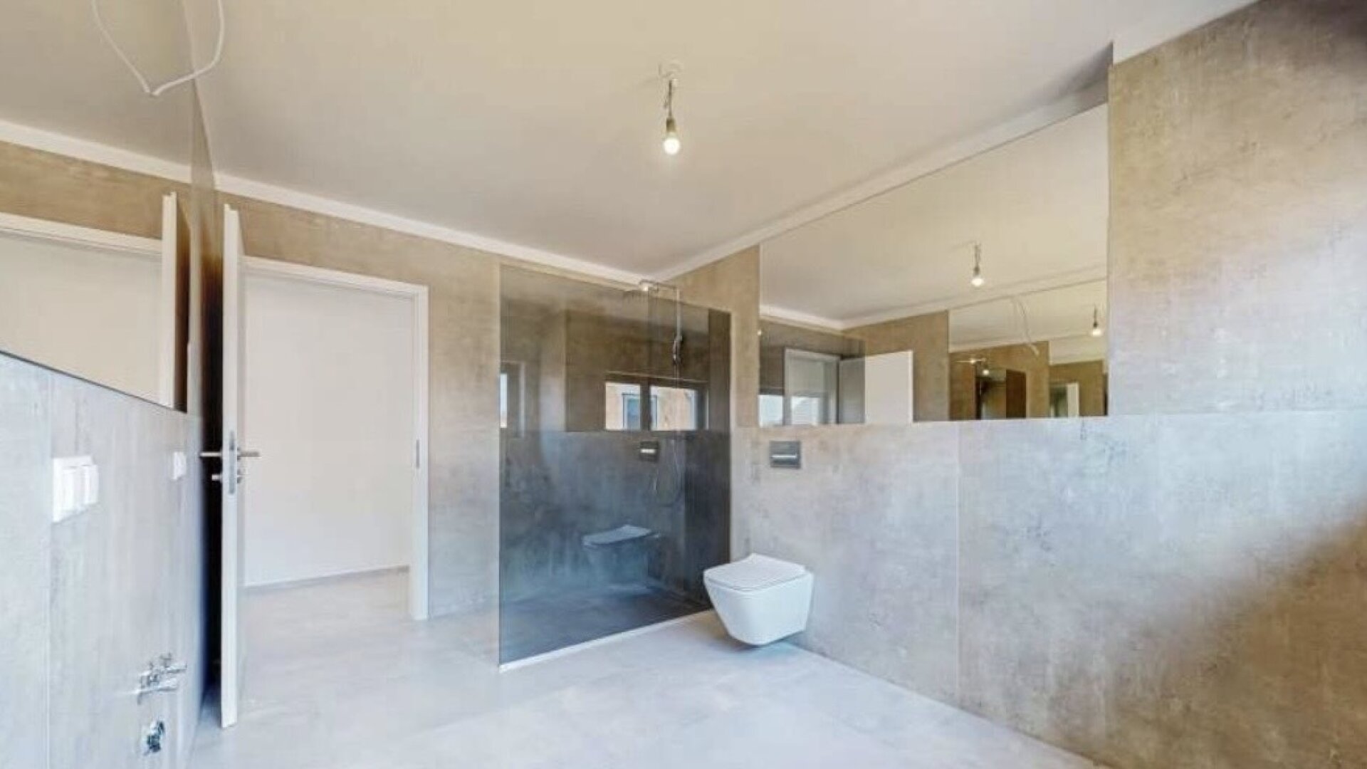 Schlüsselfertig! Ihr privates Refugium: Designhaus mit Pool und Naturstein-Terrasse