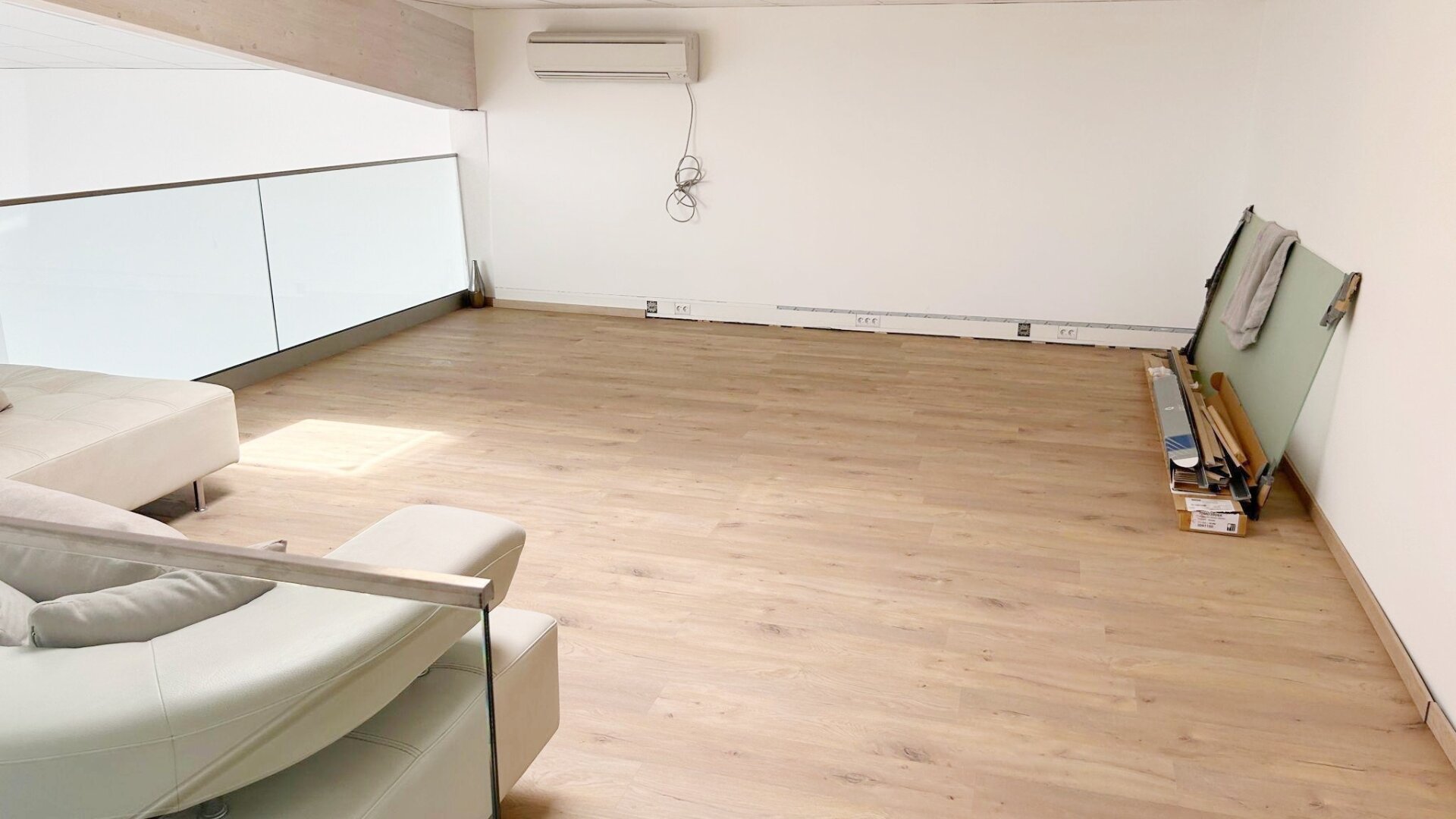 TOP Lage mit Galerie und Parkplatz