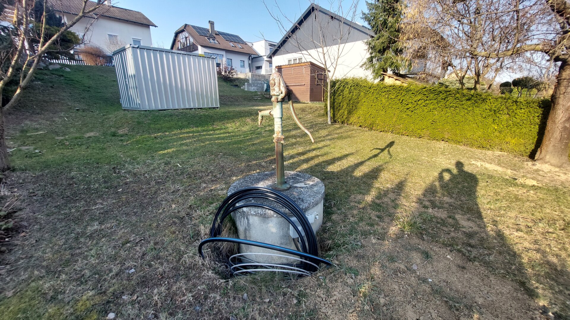 Baugrund ohne Bauzwang in verkehrsberuhigter Siedlungslage