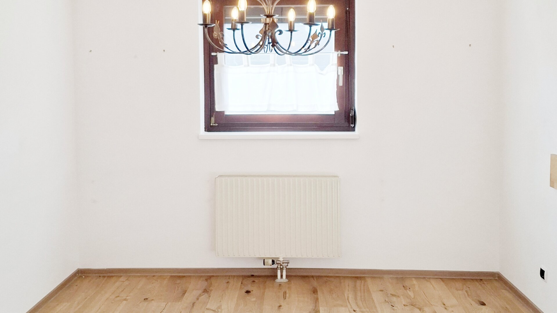 Dachgeschoßwohnung mit 19 m2 Terrasse und Grünblick