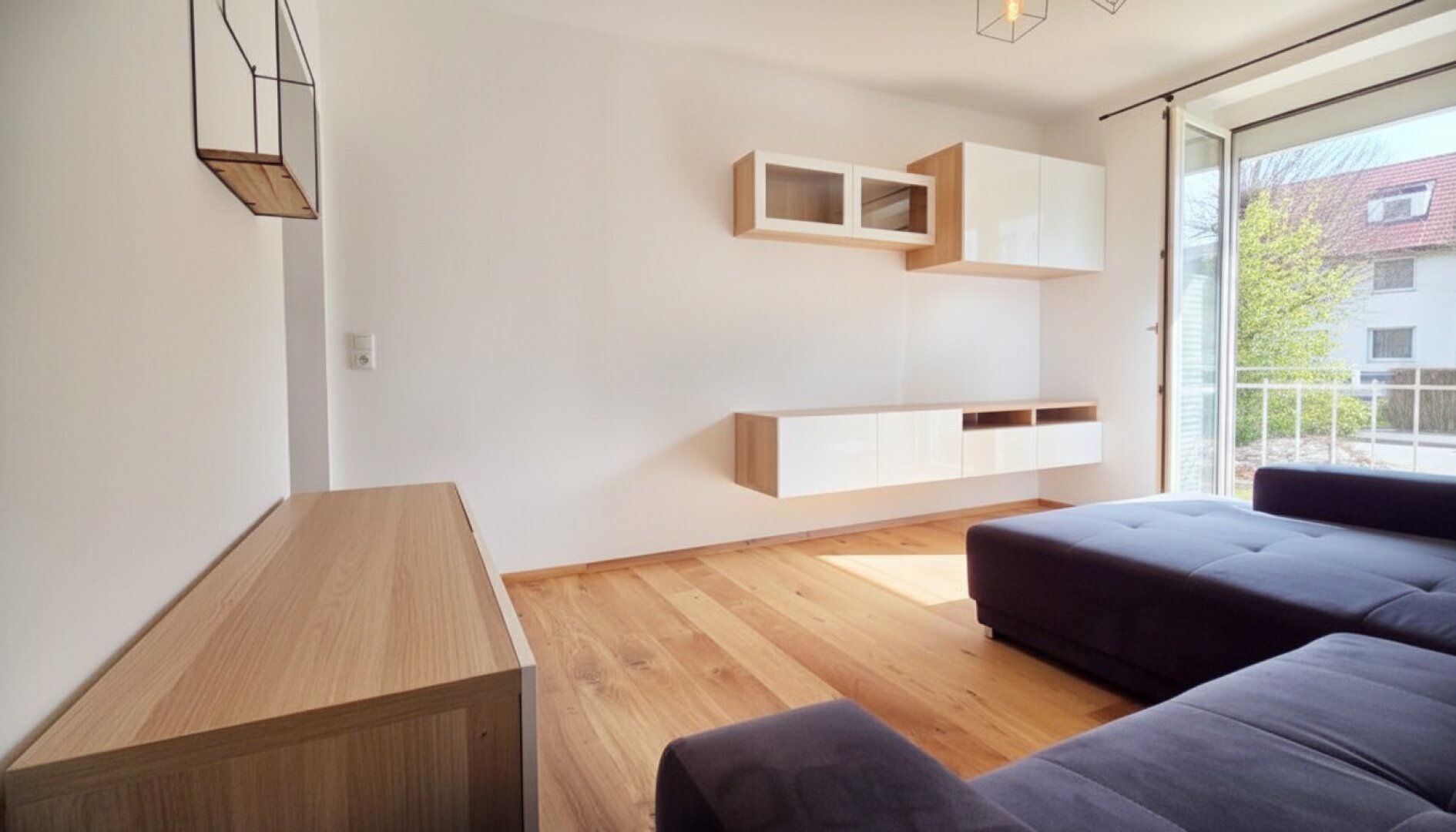 Top modernisierte 48m² Wohnung mit Eigengarten