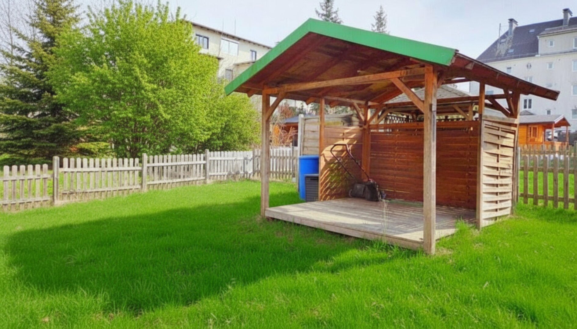 Top modernisierte 48m² Wohnung mit Eigengarten