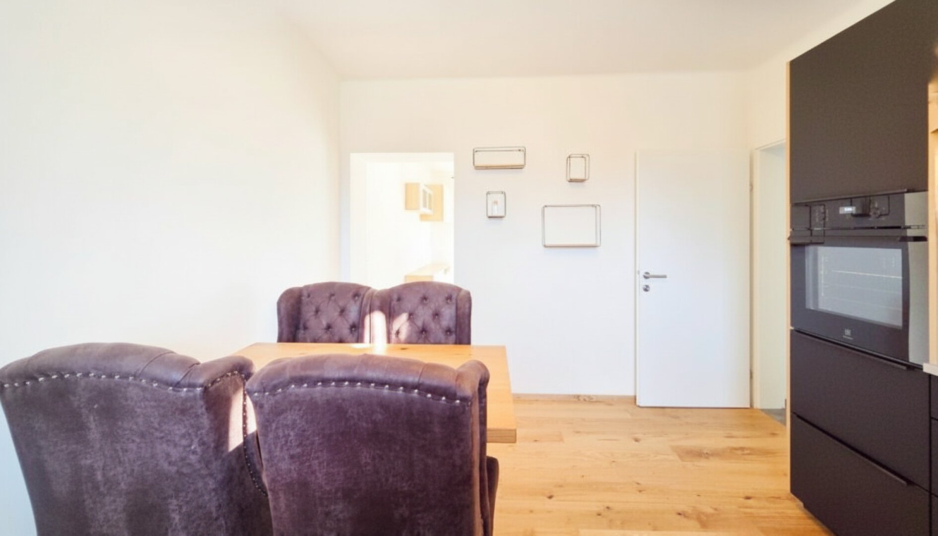 Top modernisierte 48m² Wohnung mit Eigengarten