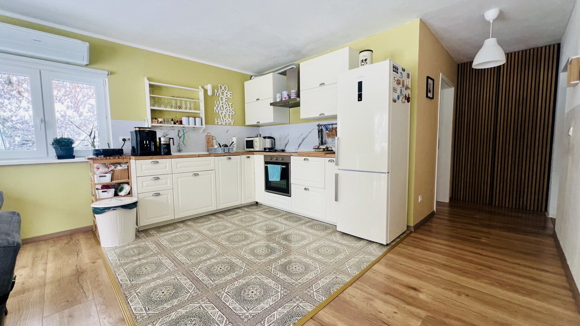 Zweifamilienhaus im Wienerwald - getrennte Wohneinheiten - Terrasse & Garten - Niedrigenergiehaus mit Fußbodenheizung