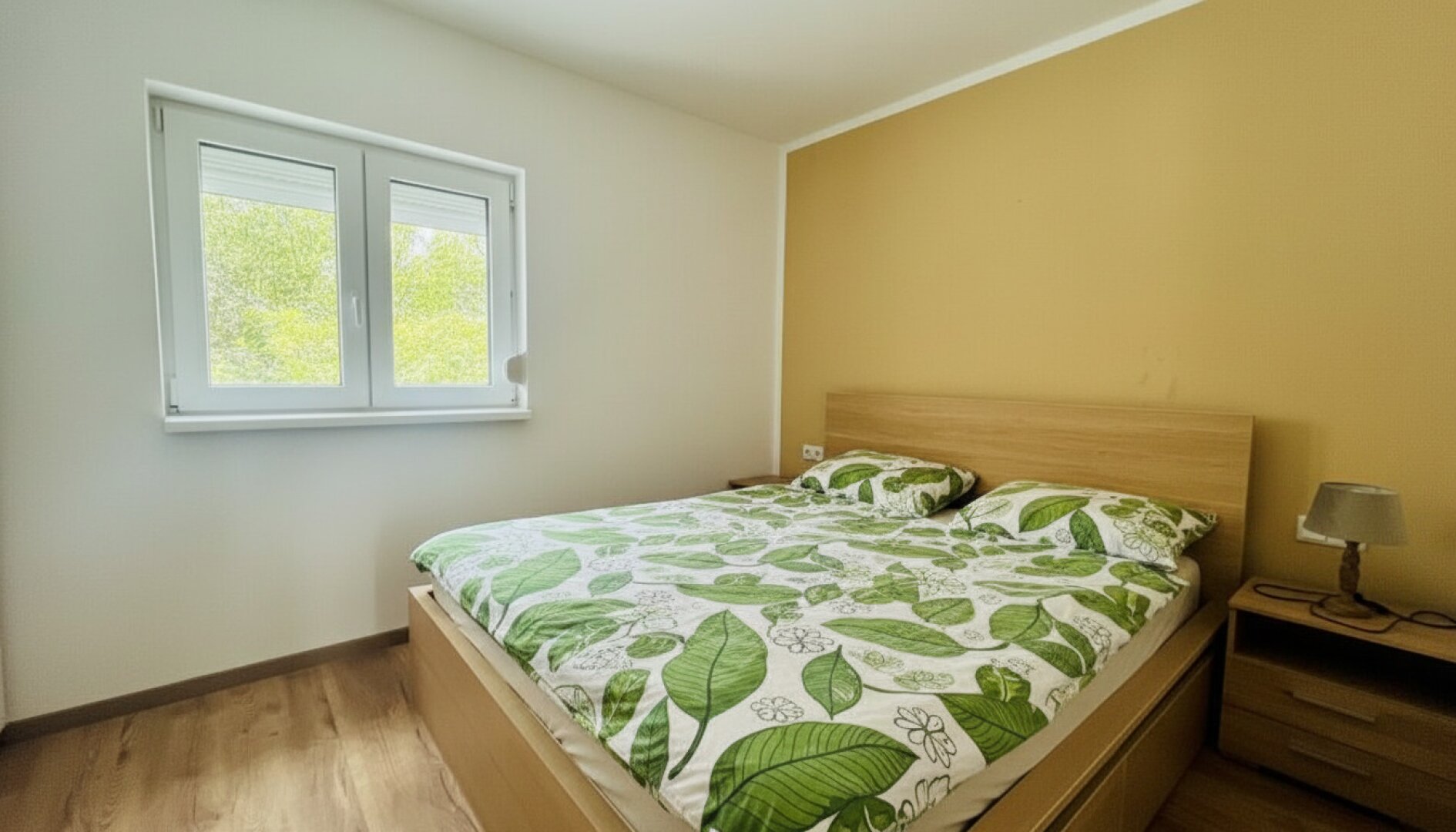 Zweifamilienhaus im Wienerwald - getrennte Wohneinheiten - Terrasse & Garten - Niedrigenergiehaus mit Fußbodenheizung