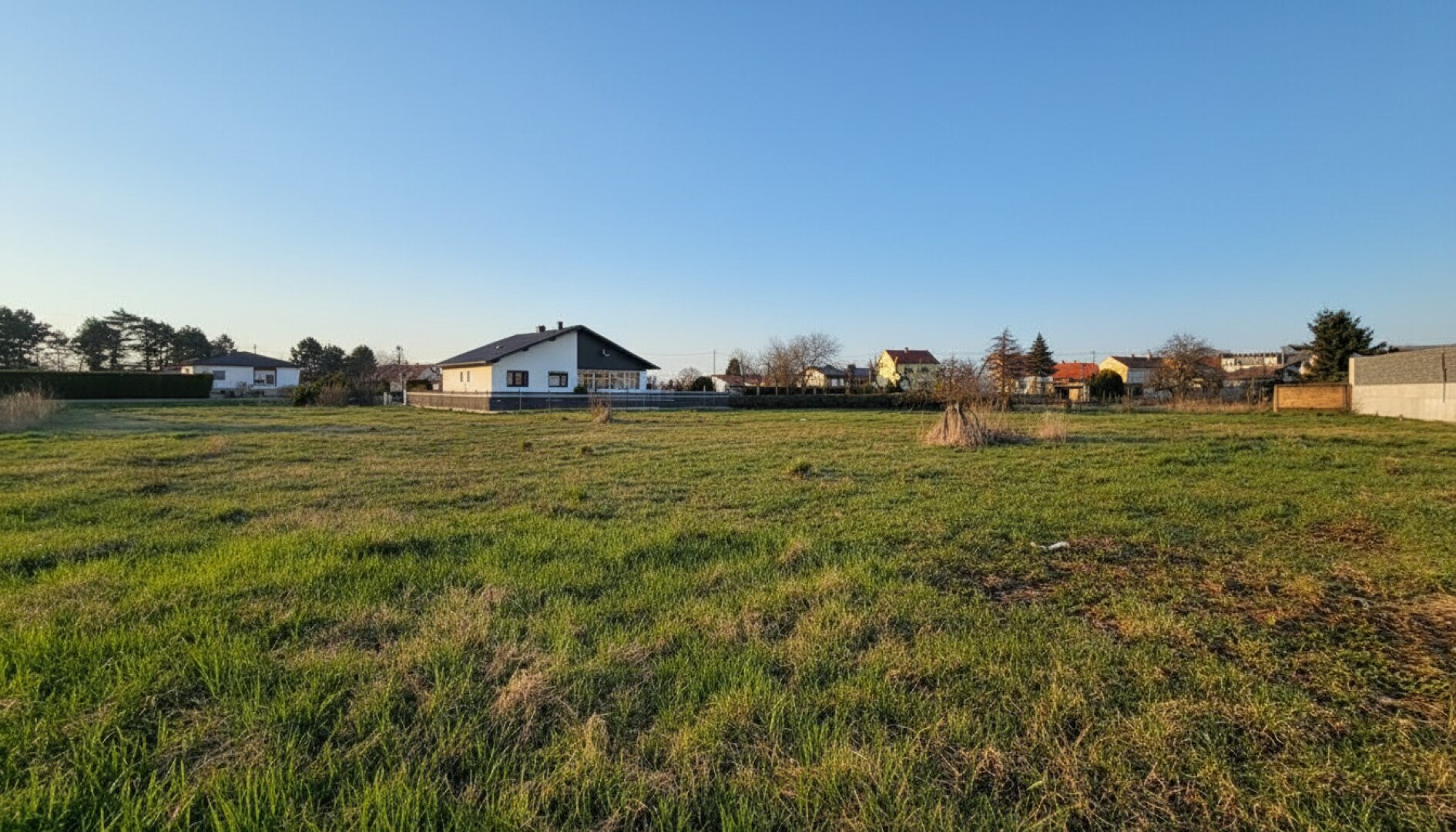 Sonniges Baugrundstück in Schönkirchen-Reyersdorf