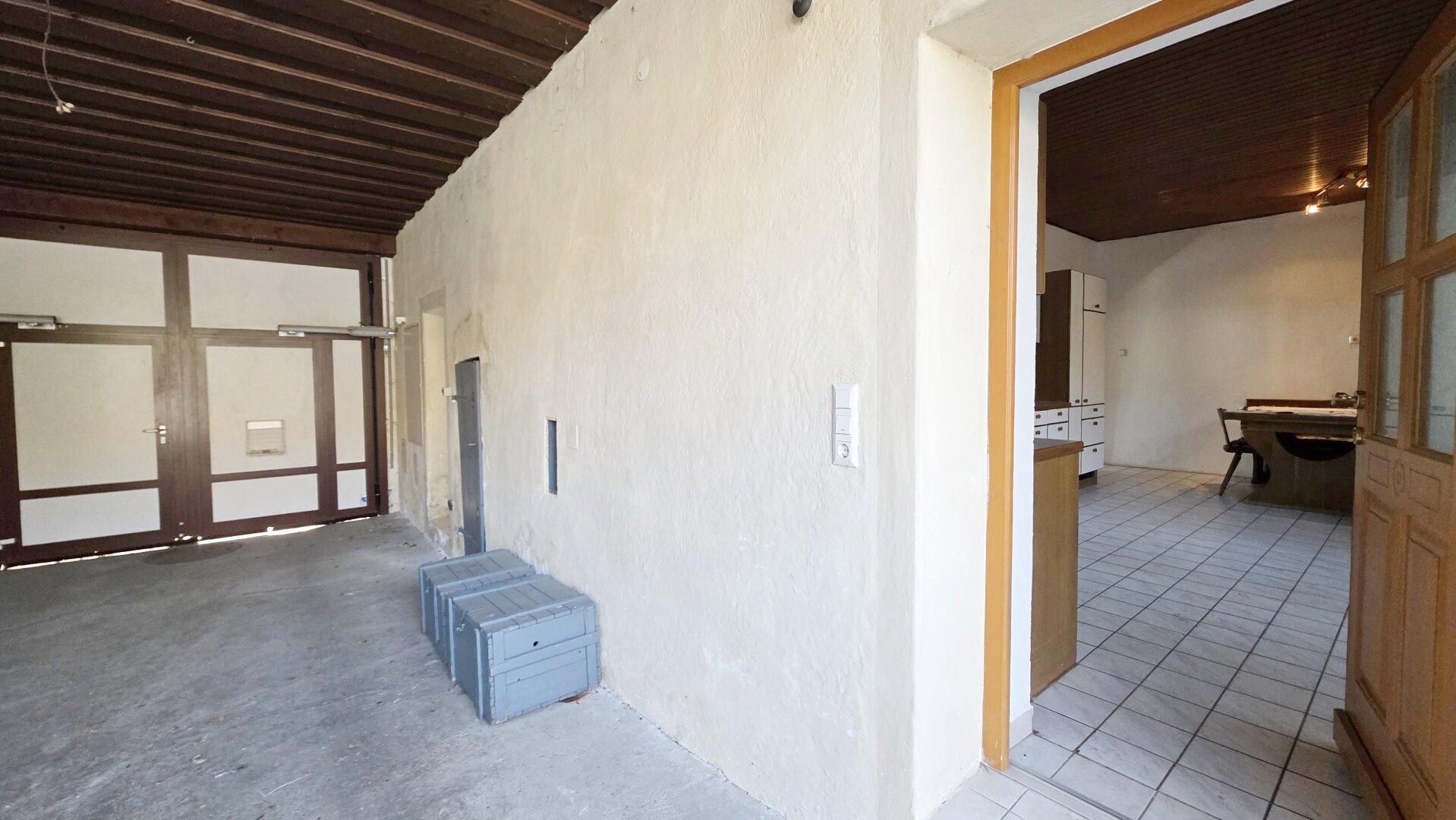 Hausanteil mit Garten und Nebengebäude