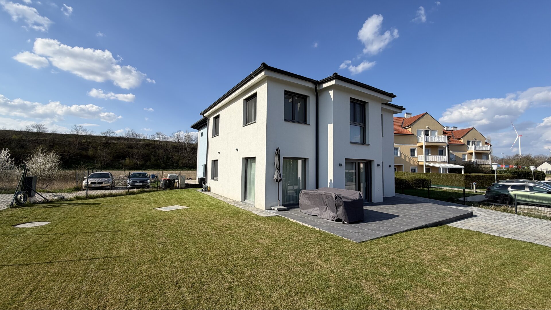 Neuwertiges Einfamilienhaus in Schrick - Ihr Familientraum mit guter Anbindung nach Wien