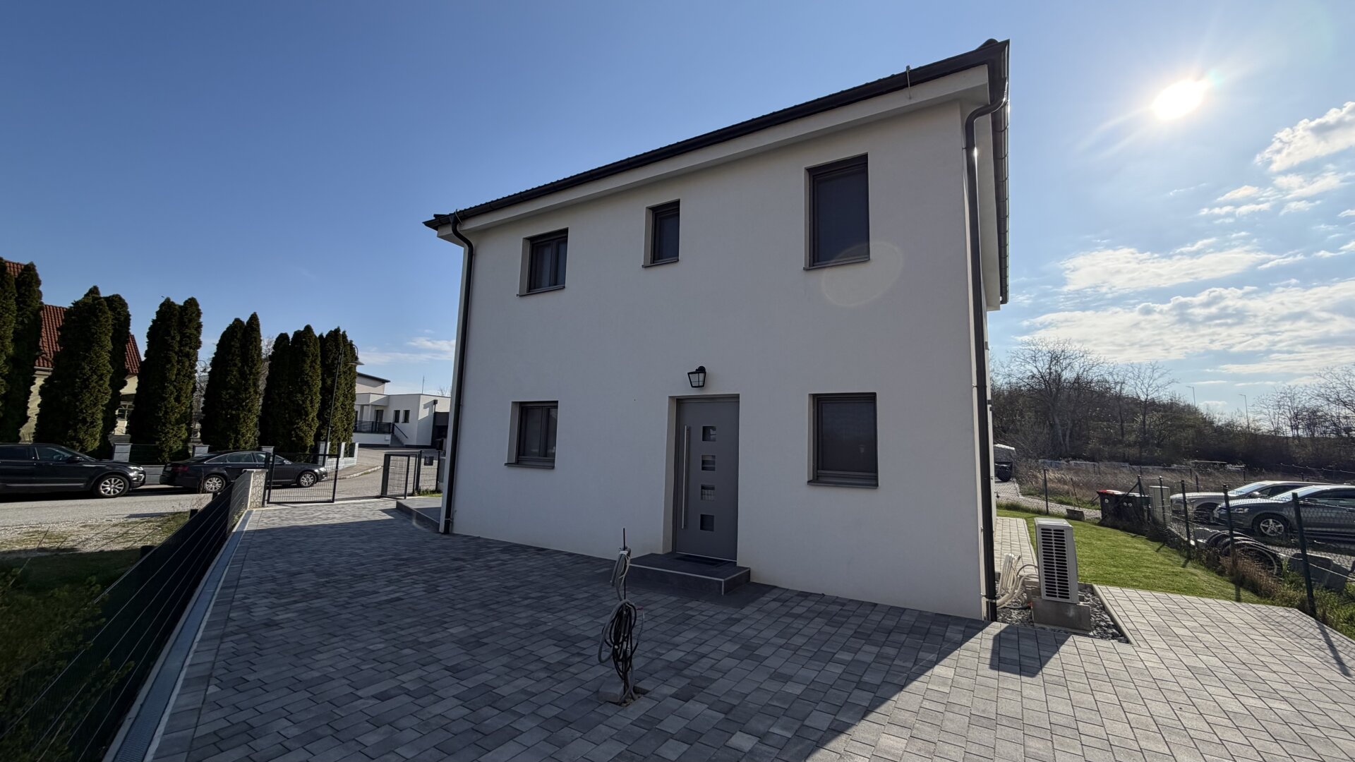 Neuwertiges Einfamilienhaus in Schrick - Ihr Familientraum mit guter Anbindung nach Wien