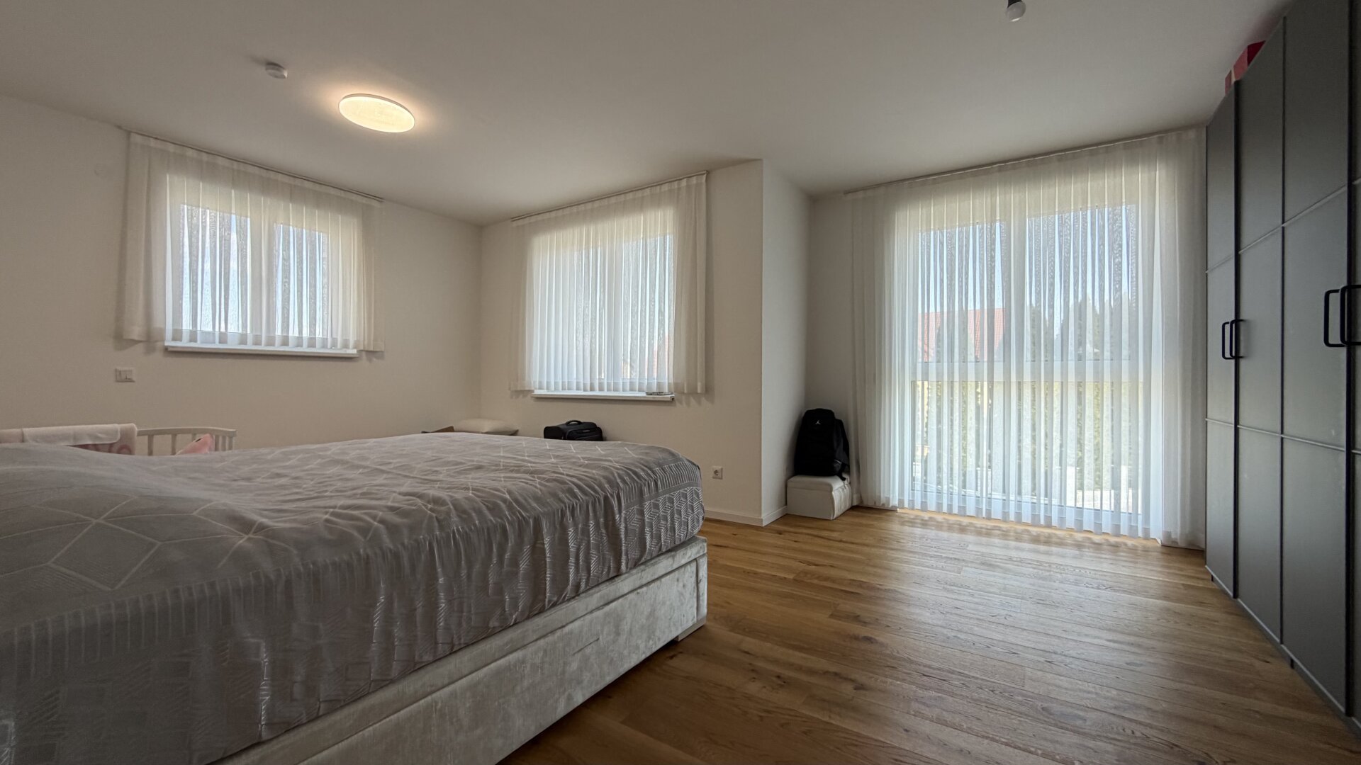 Neuwertiges Einfamilienhaus in Schrick - Ihr Familientraum mit guter Anbindung nach Wien