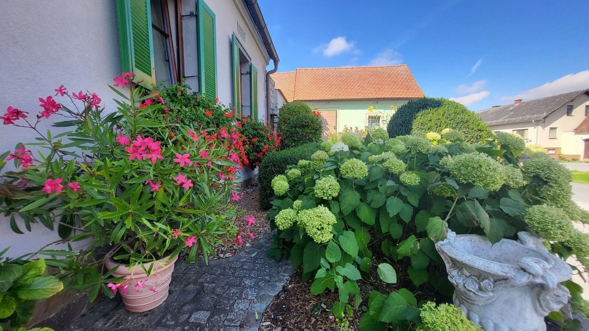 Frühling am Bauernhof -  Tierhaltung