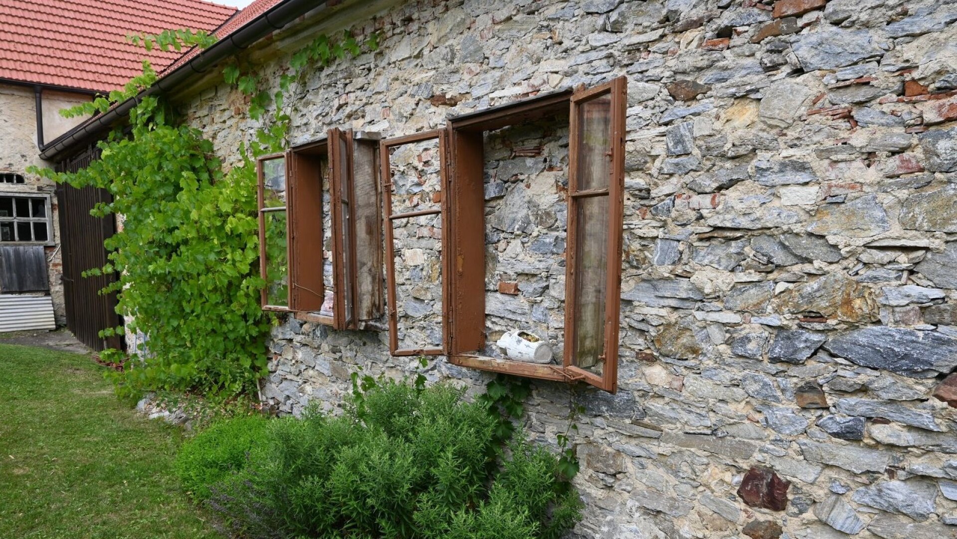 Frühling am Bauernhof -  Tierhaltung