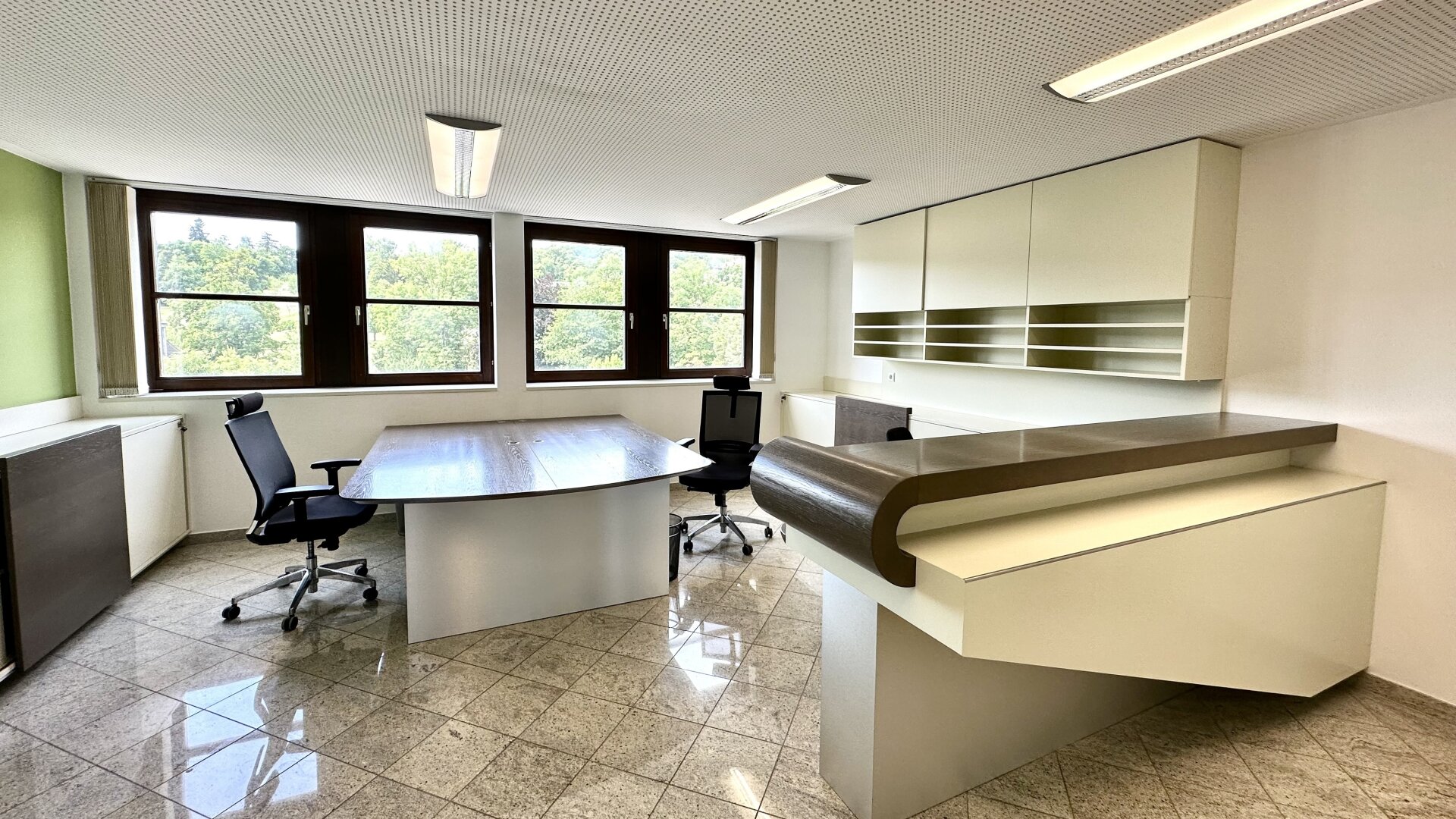 Ideal für Verkaufs-, Büro- oder Dienstleistungsgewerbe - Smart Office Living - U4 fußläufig erreichbar - Tiefgaragenstellplatz