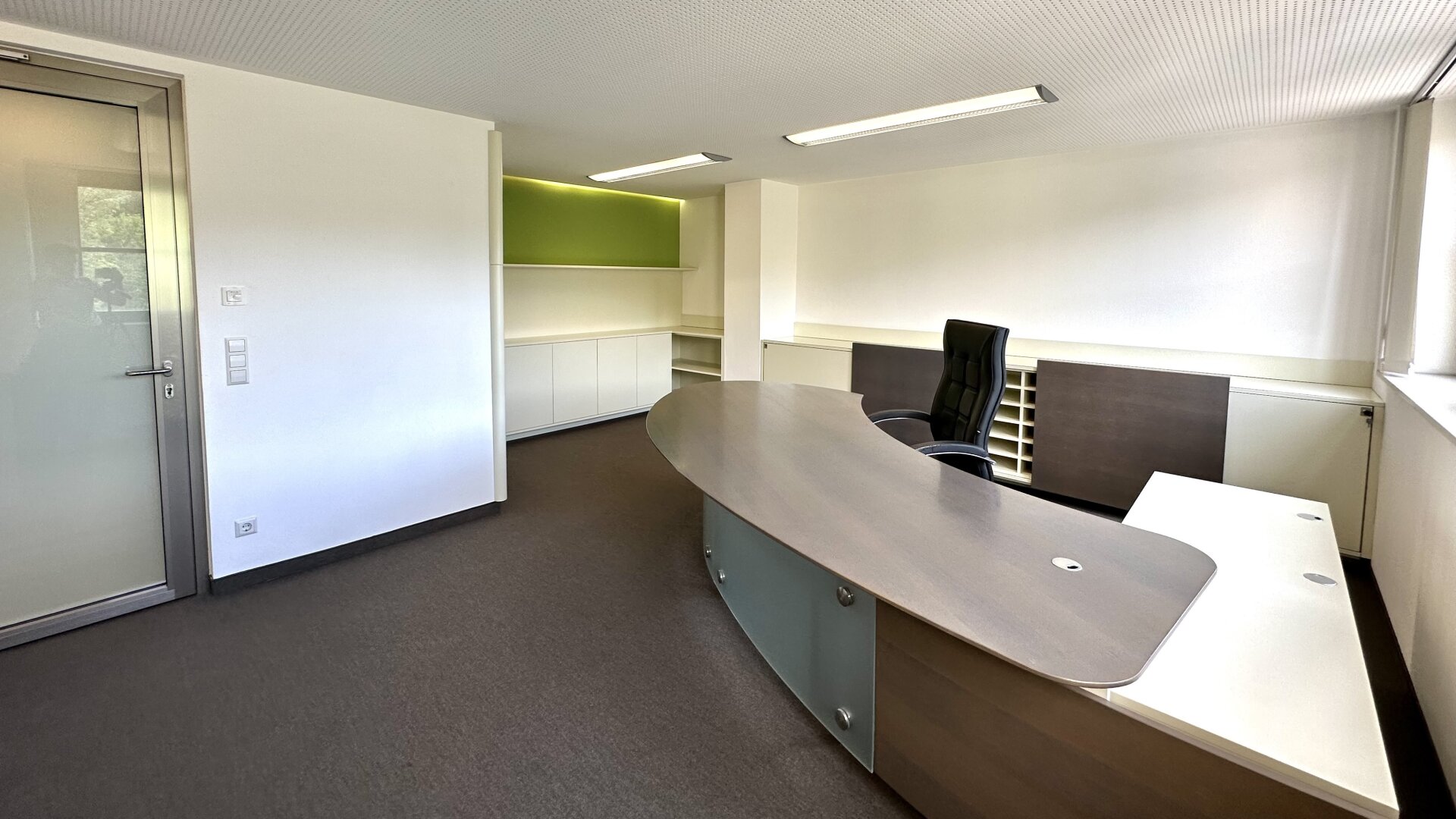 Ideal für Verkaufs-, Büro- oder Dienstleistungsgewerbe - Smart Office Living - U4 fußläufig erreichbar - Tiefgaragenstellplatz