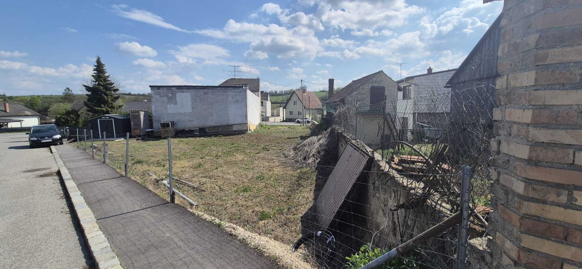 Baugrundstück mit Tierhaltung erlaubt in Ebenthal !