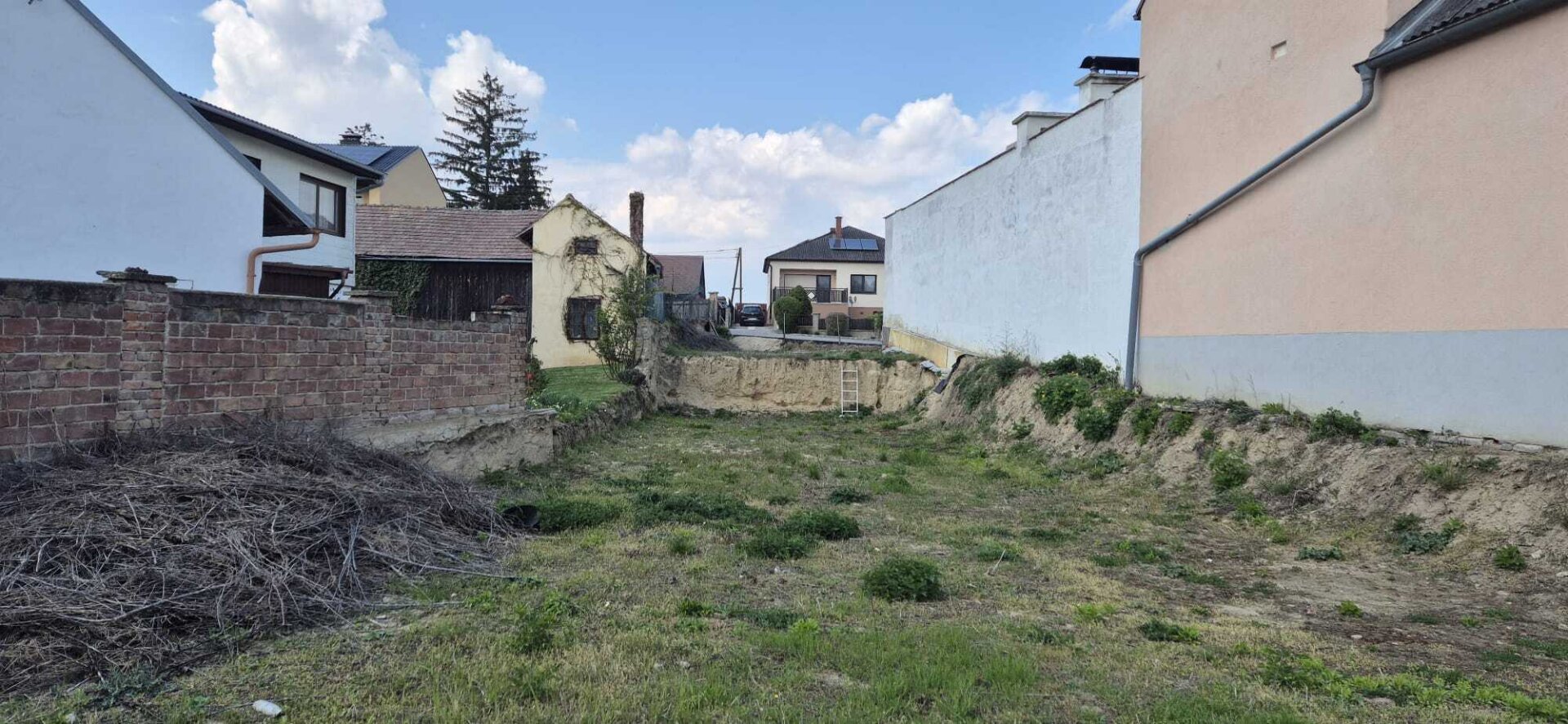 Baugrundstück mit Tierhaltung erlaubt in Ebenthal !