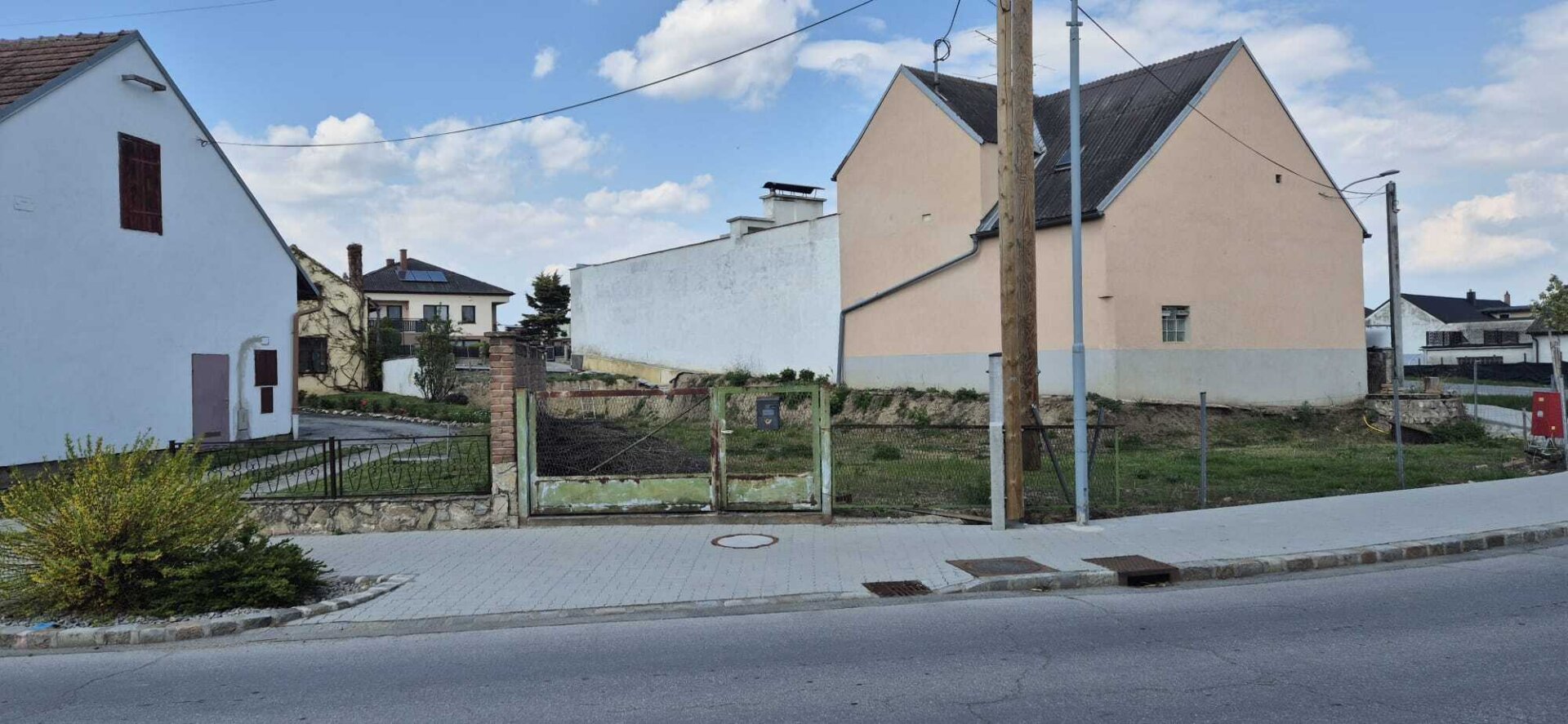 Baugrundstück mit Tierhaltung erlaubt in Ebenthal !