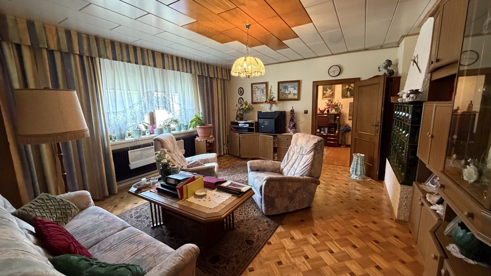 Gepflegtes Einfamilienhaus mit großem 939m2 Grundstück in Groß Enzersdorf !