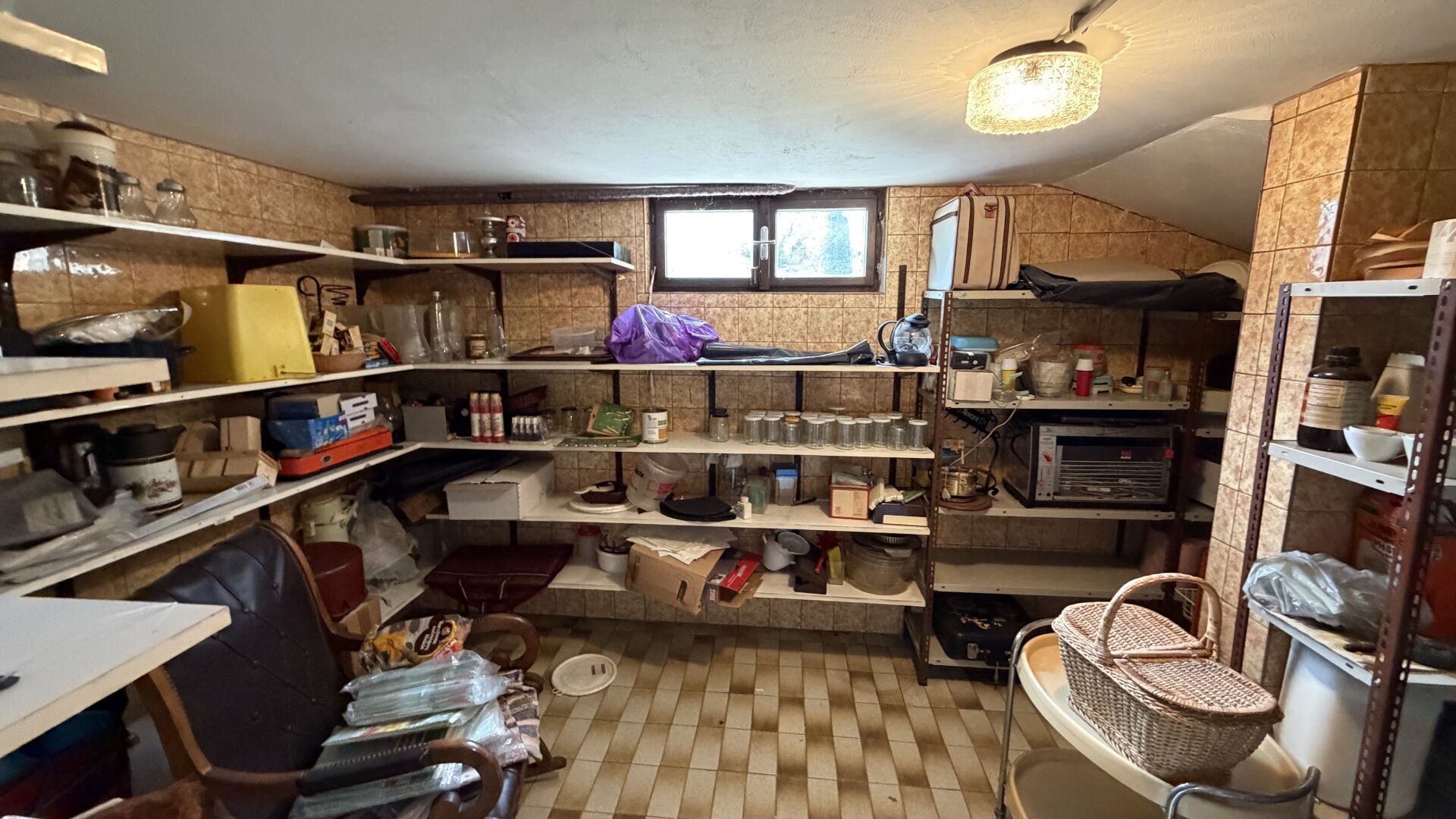 Gepflegtes Einfamilienhaus mit großem 939m2 Grundstück in Groß Enzersdorf !