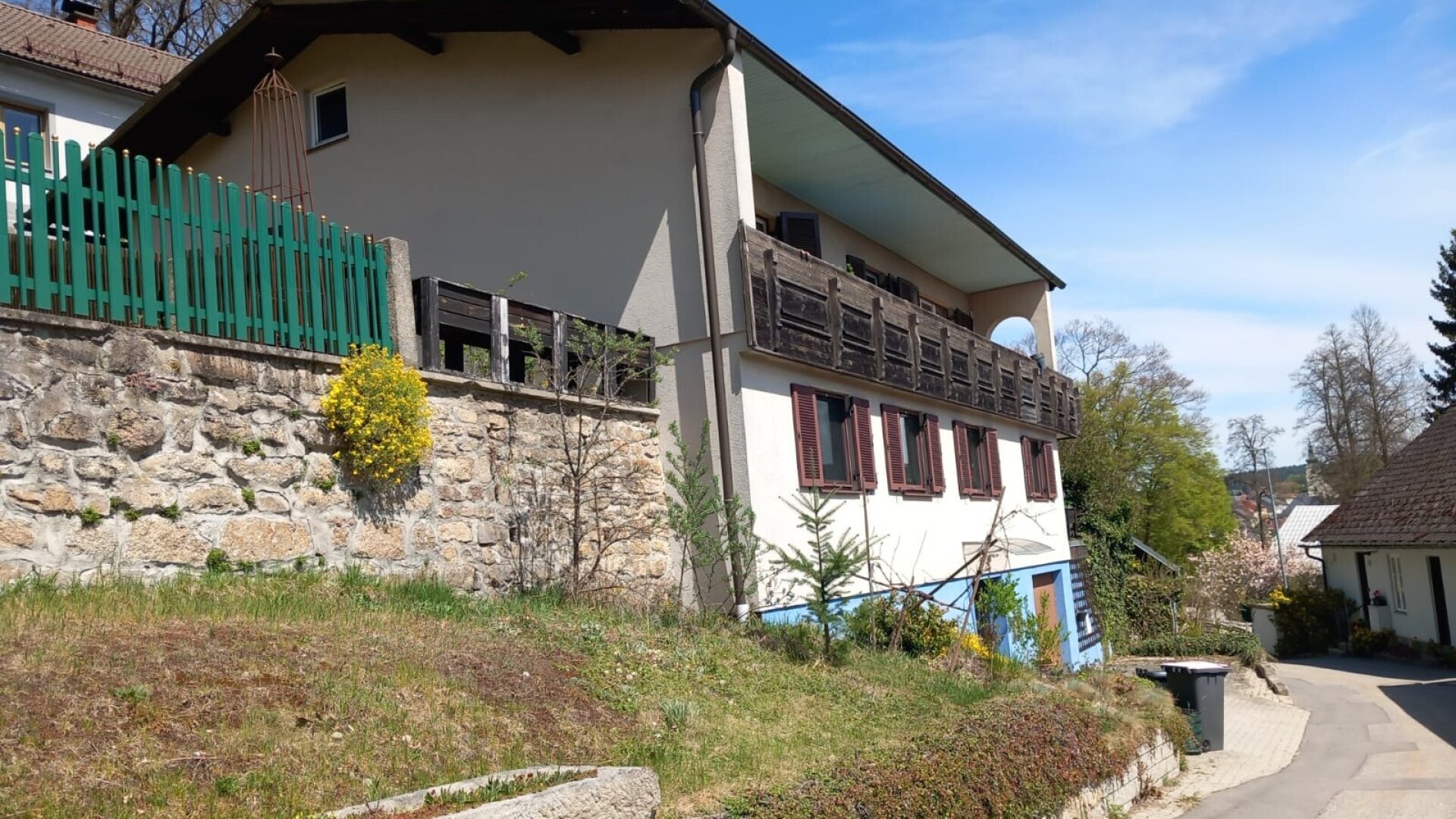 Erhöhte Lage - Seeblick!