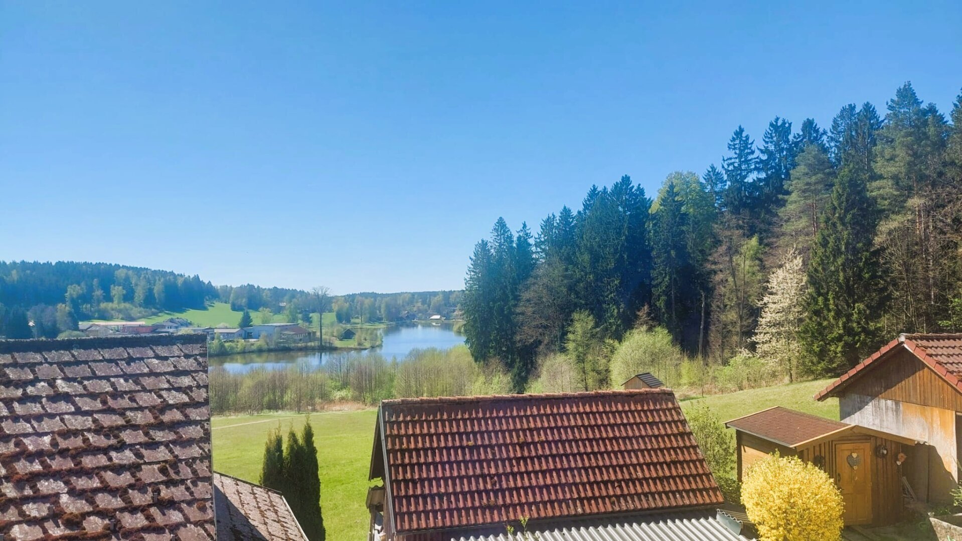 Erhöhte Lage - Seeblick!