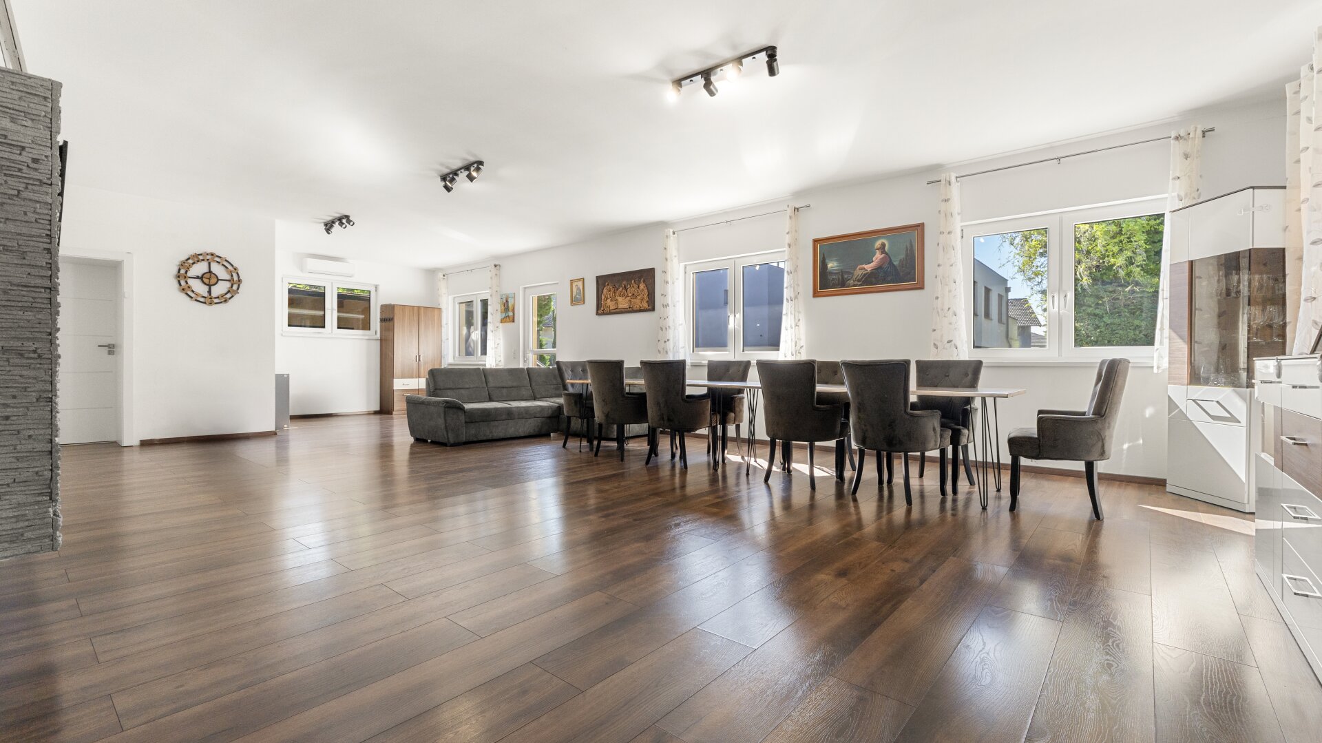 Modernisiertes Mehrfamilienhaus mit viel Platz für die ganze Familie