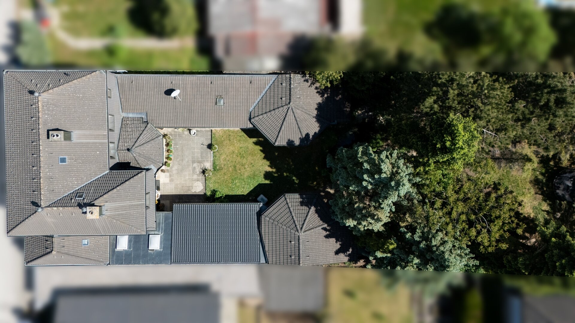 Stilvolles Mehrfamilienhaus mit Charakter, Geschichte & vielseitigem Potenzial