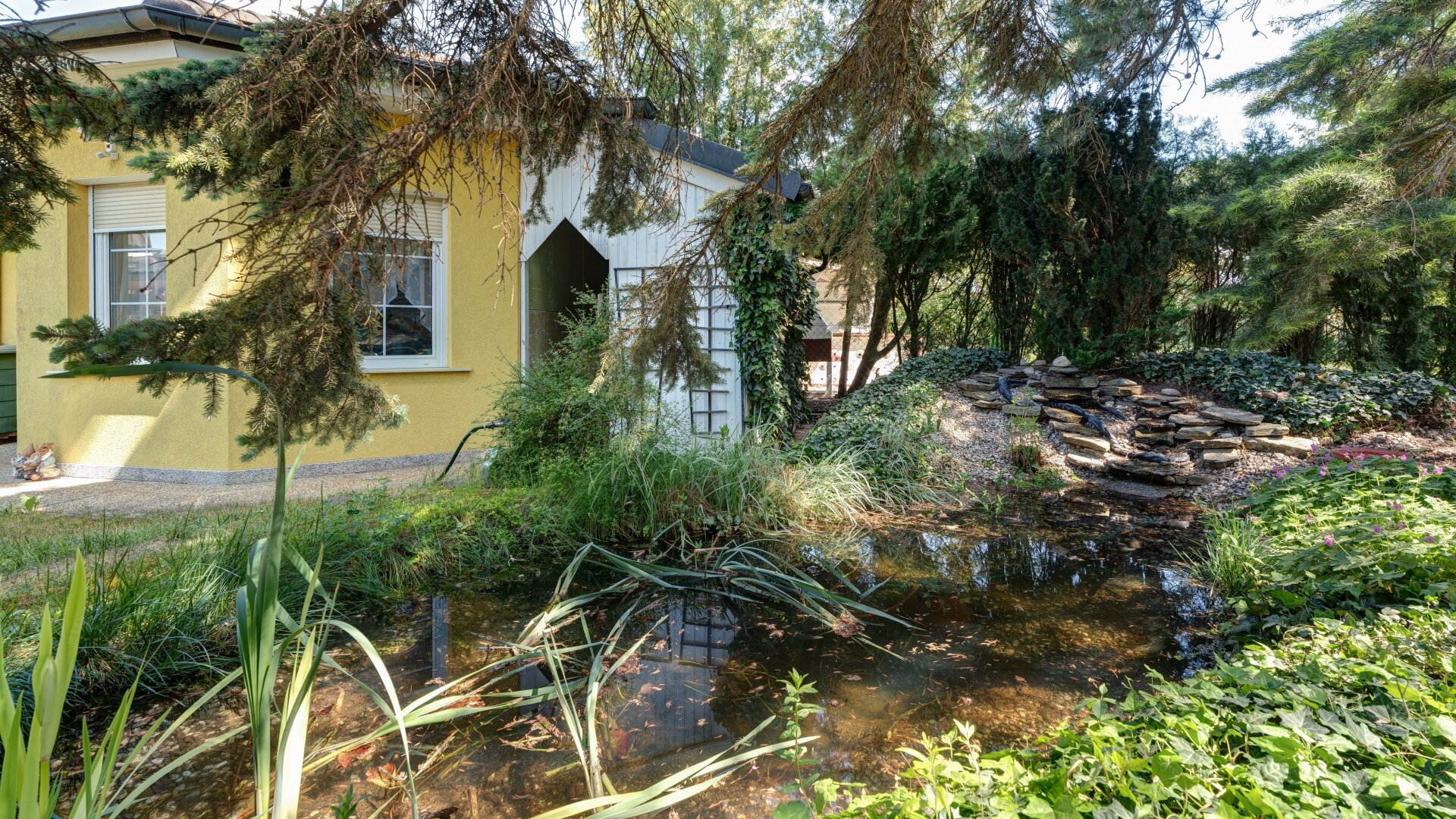 Stilvolles Mehrfamilienhaus mit Charakter, Geschichte & vielseitigem Potenzial