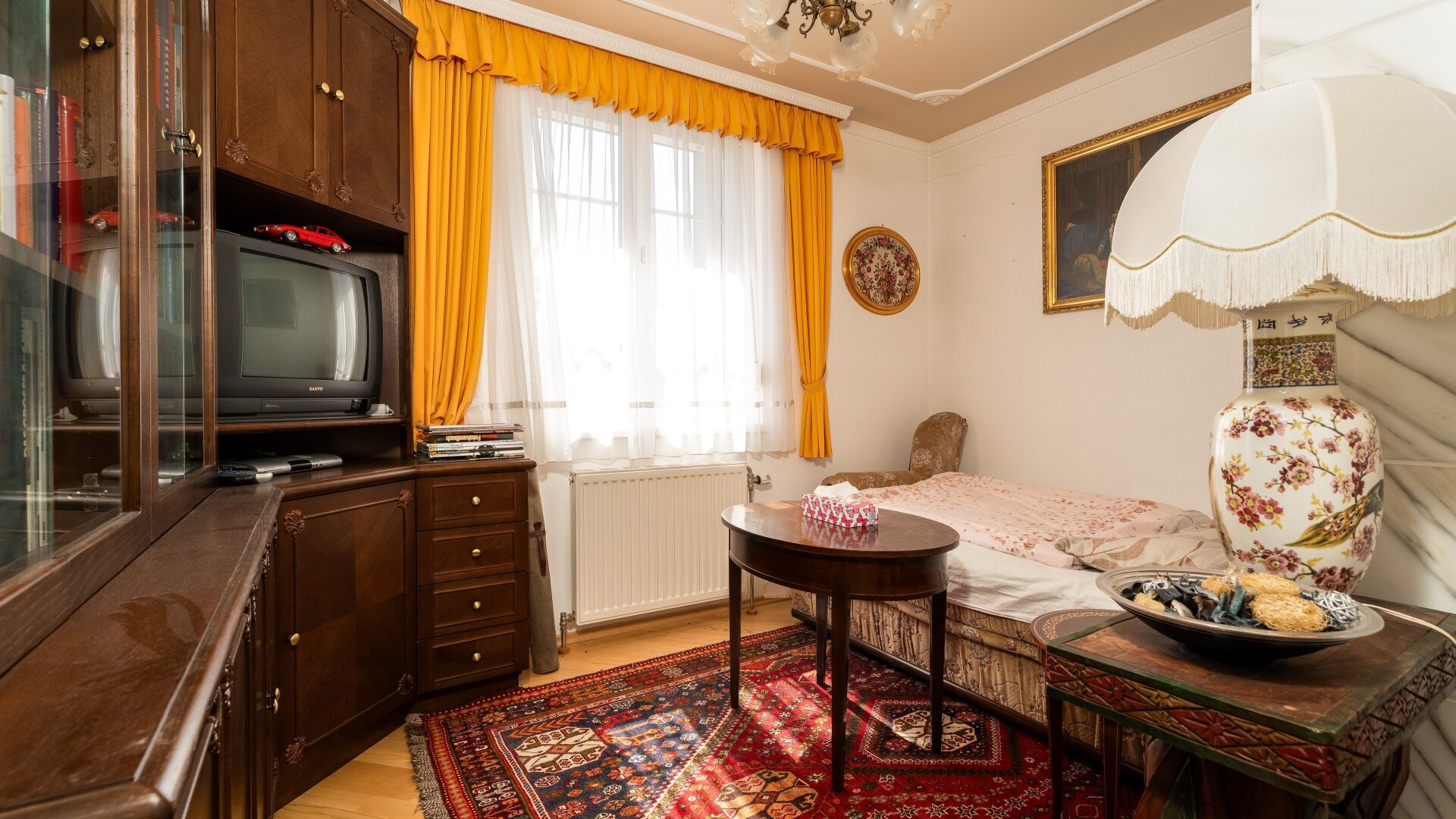 Stilvolles Mehrfamilienhaus mit Charakter, Geschichte & vielseitigem Potenzial