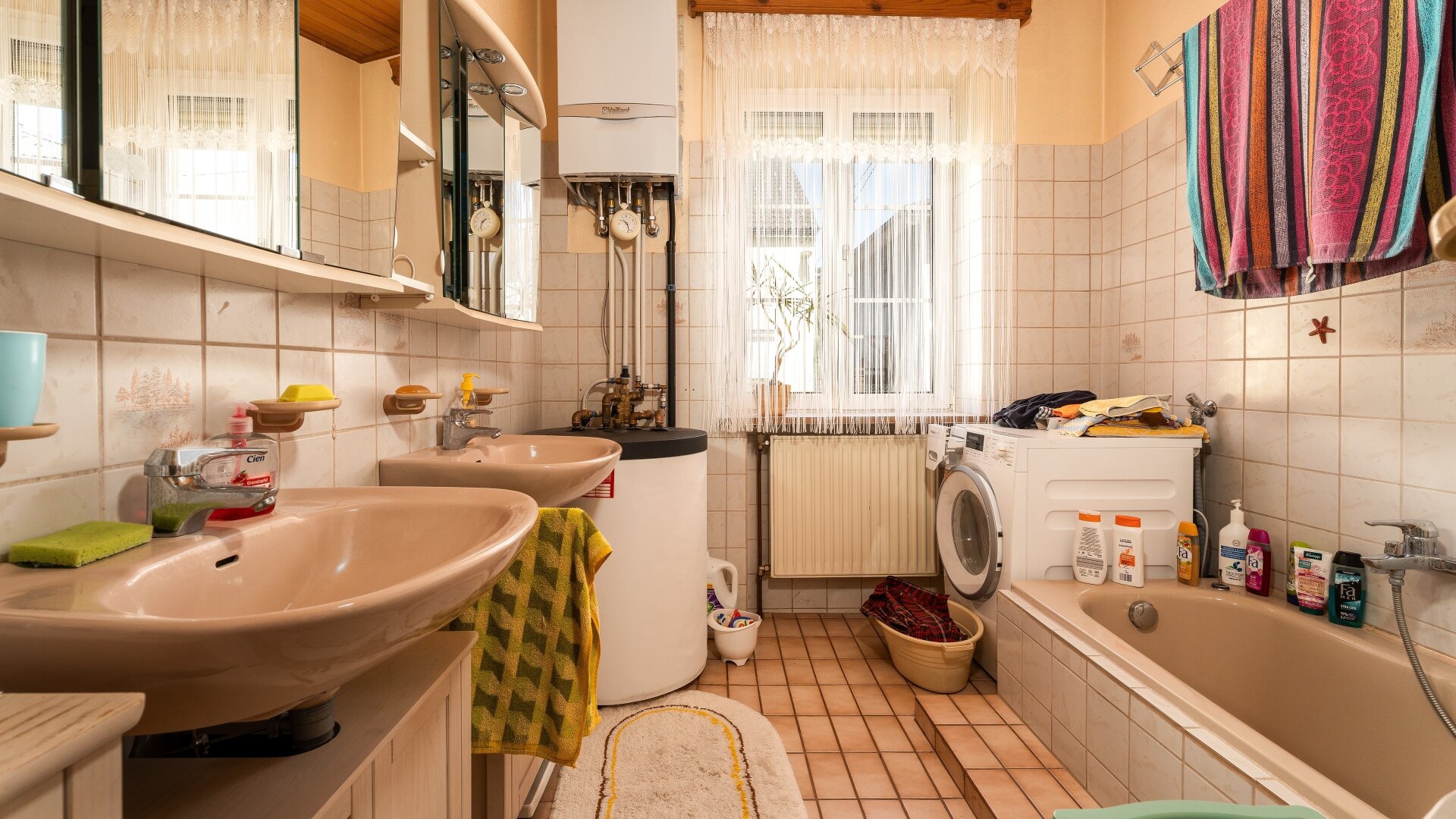 Stilvolles Mehrfamilienhaus mit Charakter, Geschichte & vielseitigem Potenzial