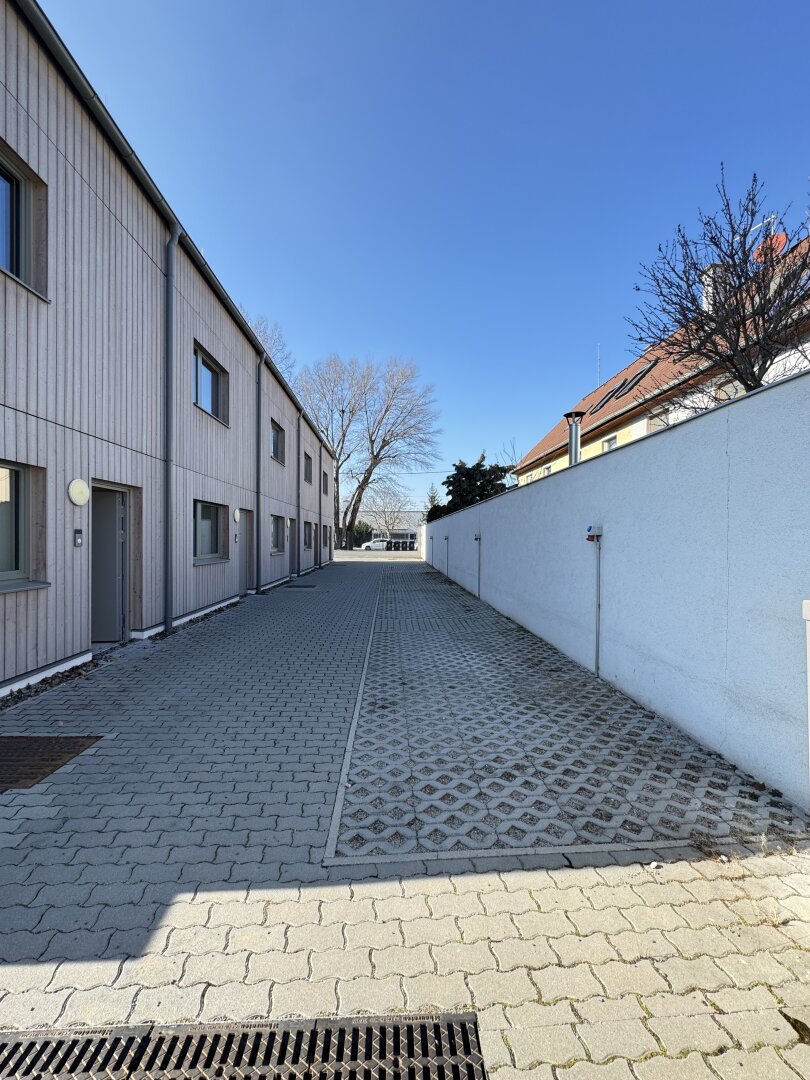 Hochwertiges Reihenhaus mit großzügigem Garten – modernes Wohnen in Ruhelage von Wien-Donaustadt