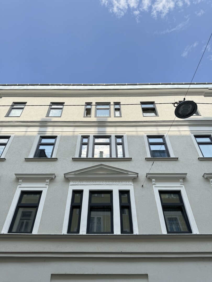 Renditestark & unbefristet vermietet – Charmante Altbauwohnung in Ruhelage