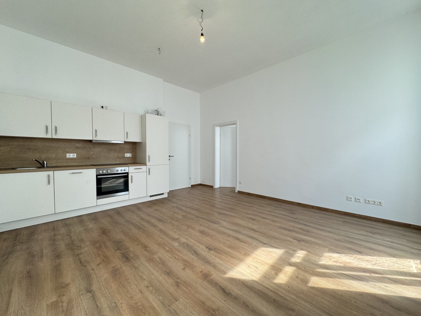 Charmante 2-Zimmer-Altbauwohnung – Bestlage der Josefstadt