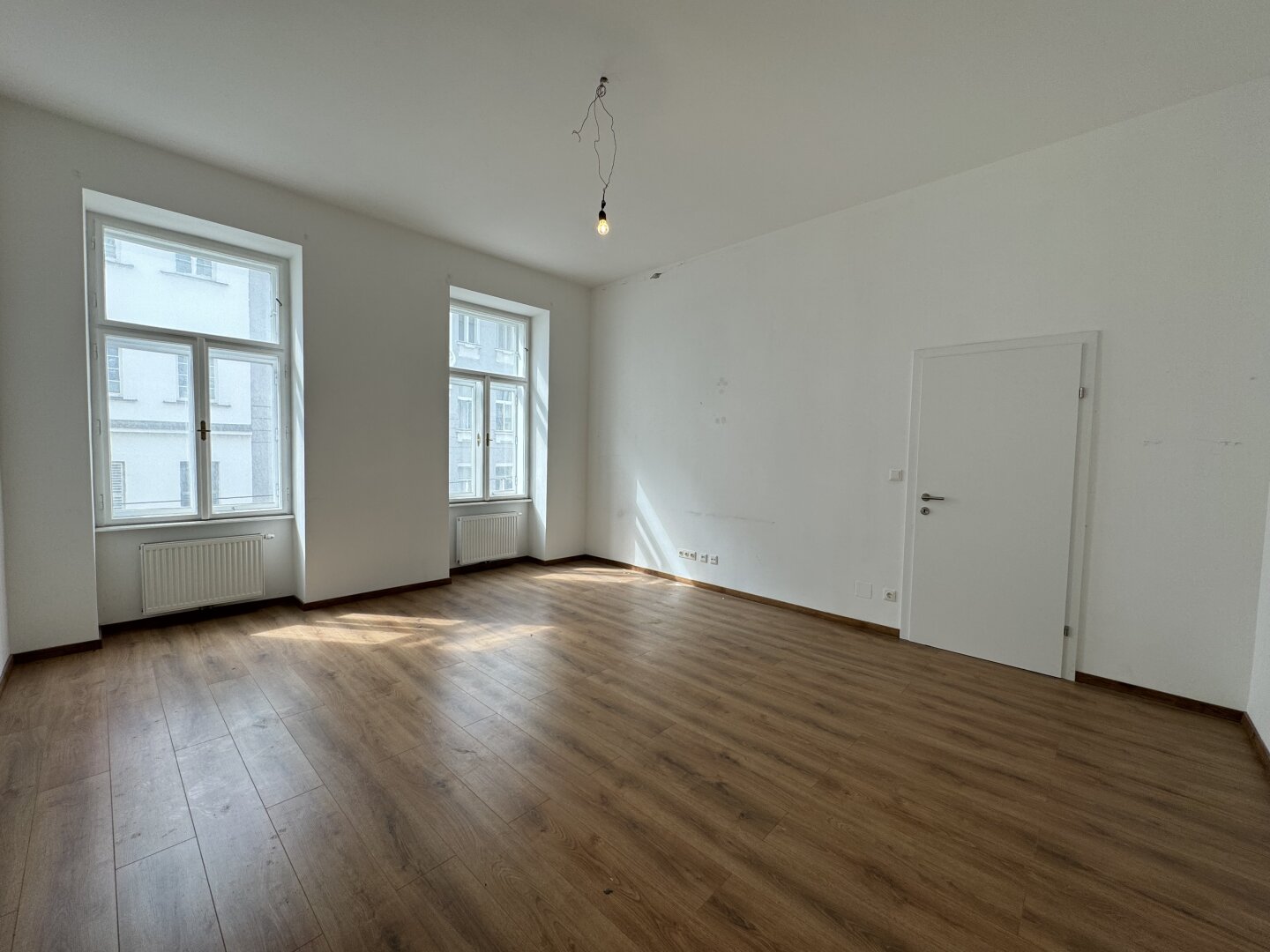 Charmante 2-Zimmer-Altbauwohnung – Bestlage der Josefstadt