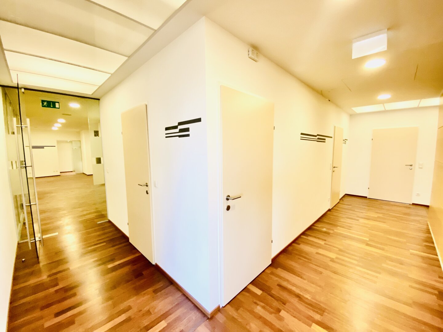Büro/Praxisfläche- in exklusiver Lage zu verkaufen/zu vermieten