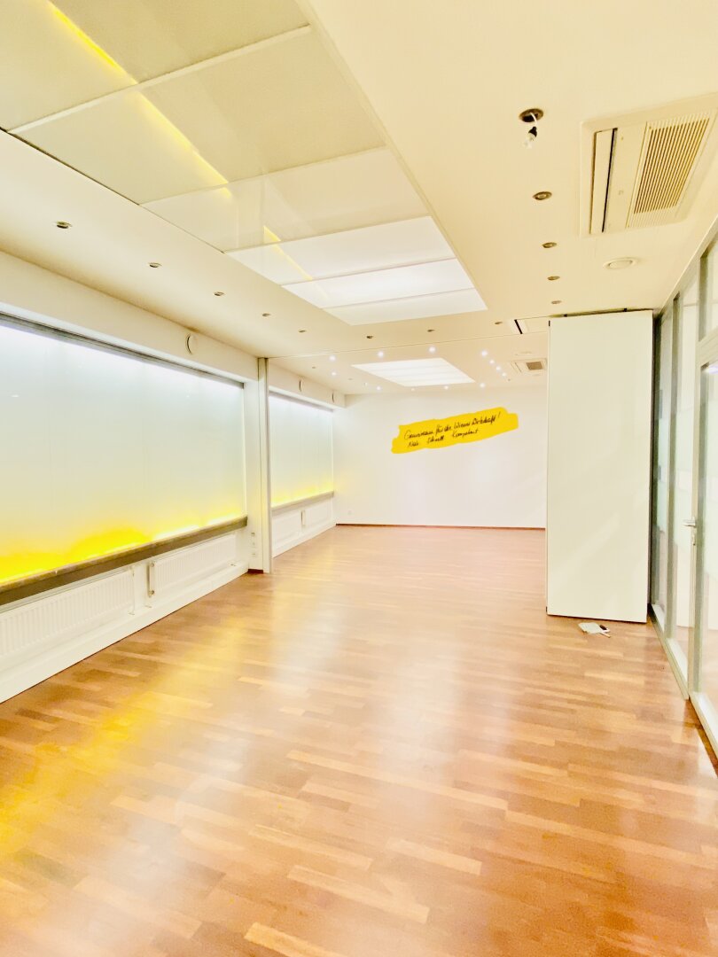 Büro/Praxisfläche- in exklusiver Lage zu verkaufen/zu vermieten