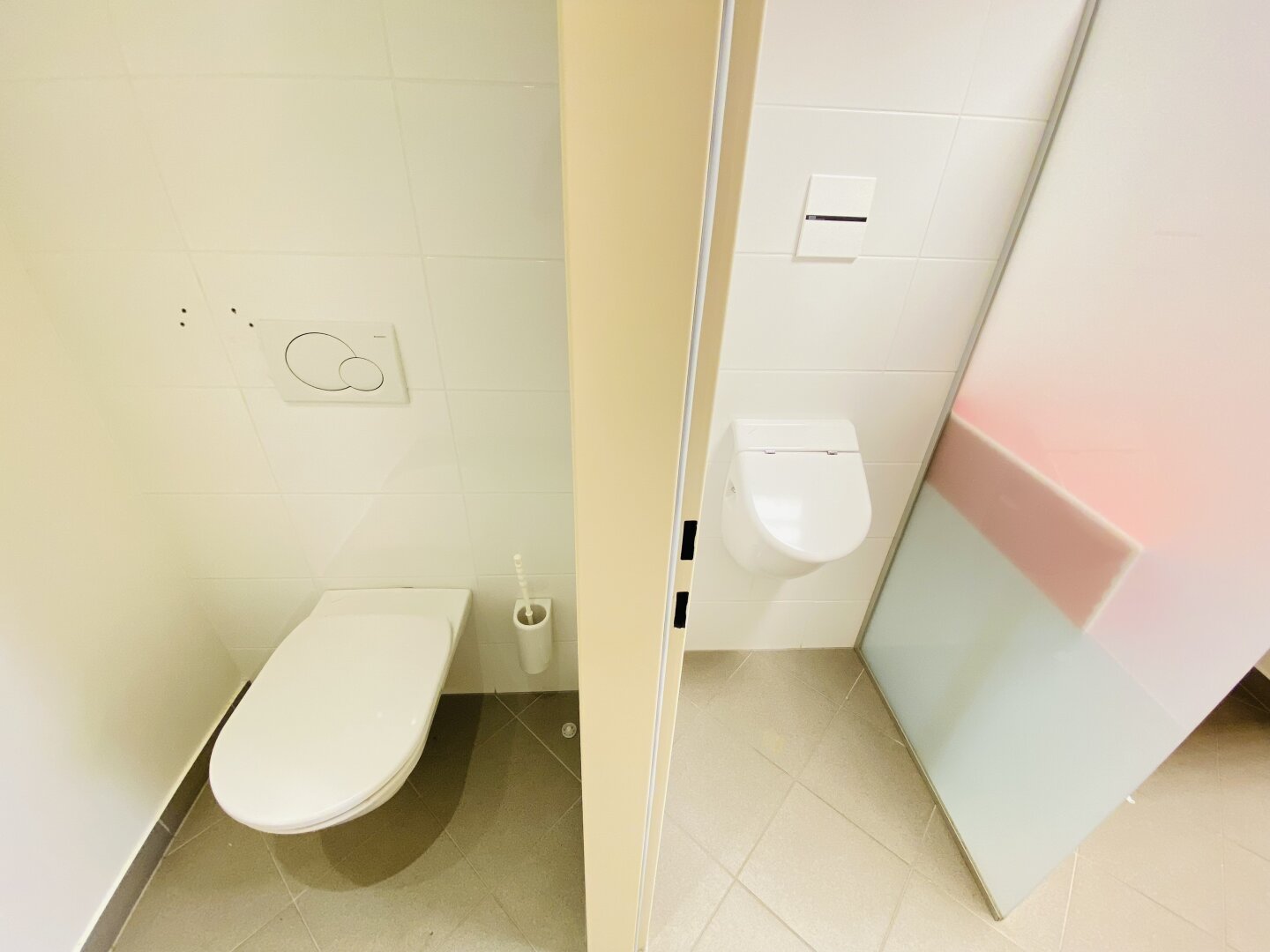 Büro/Praxisfläche- in exklusiver Lage zu verkaufen/zu vermieten