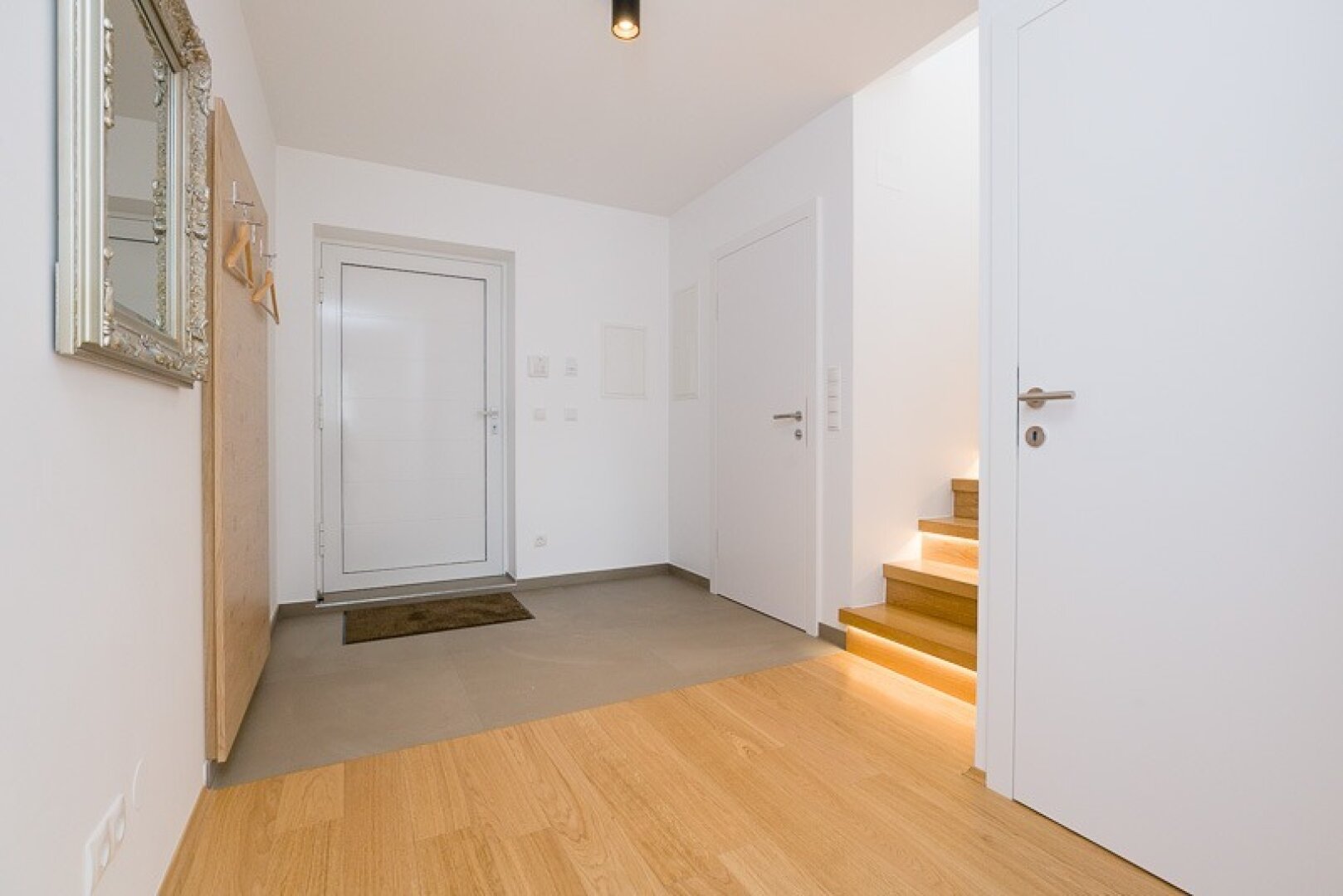 Exklusive Dachgeschosswohnung mit 2 Terrassen nahe Augarten – Ruhelage & Fernblick
